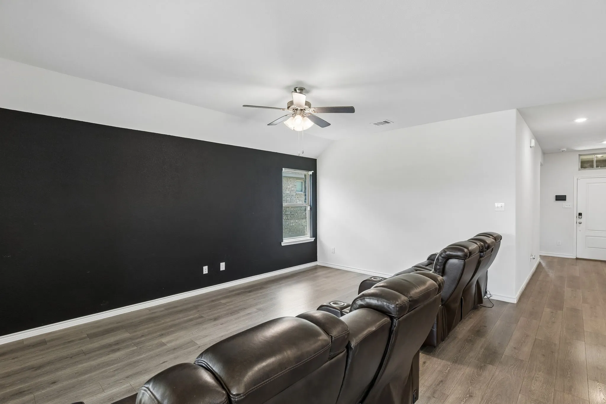 Single Family Residence For Rent in Hunt County , 230 Mockingbird Way, Caddo Mills, Texas 75135, 4 Bedroom, 2 Bathroom, 2 Garage spaces, 1,801 Sqft, built in 2022, mls#21279342, Real Estate Agent in Caddo Mills, Homes For Rent in Hunt county, Homes For Rent in Caddo Mills, Realtor in Caddo Mills Texas, Real Estate Brokerage Independent Realty Texas, Luminita Cordes Realtor