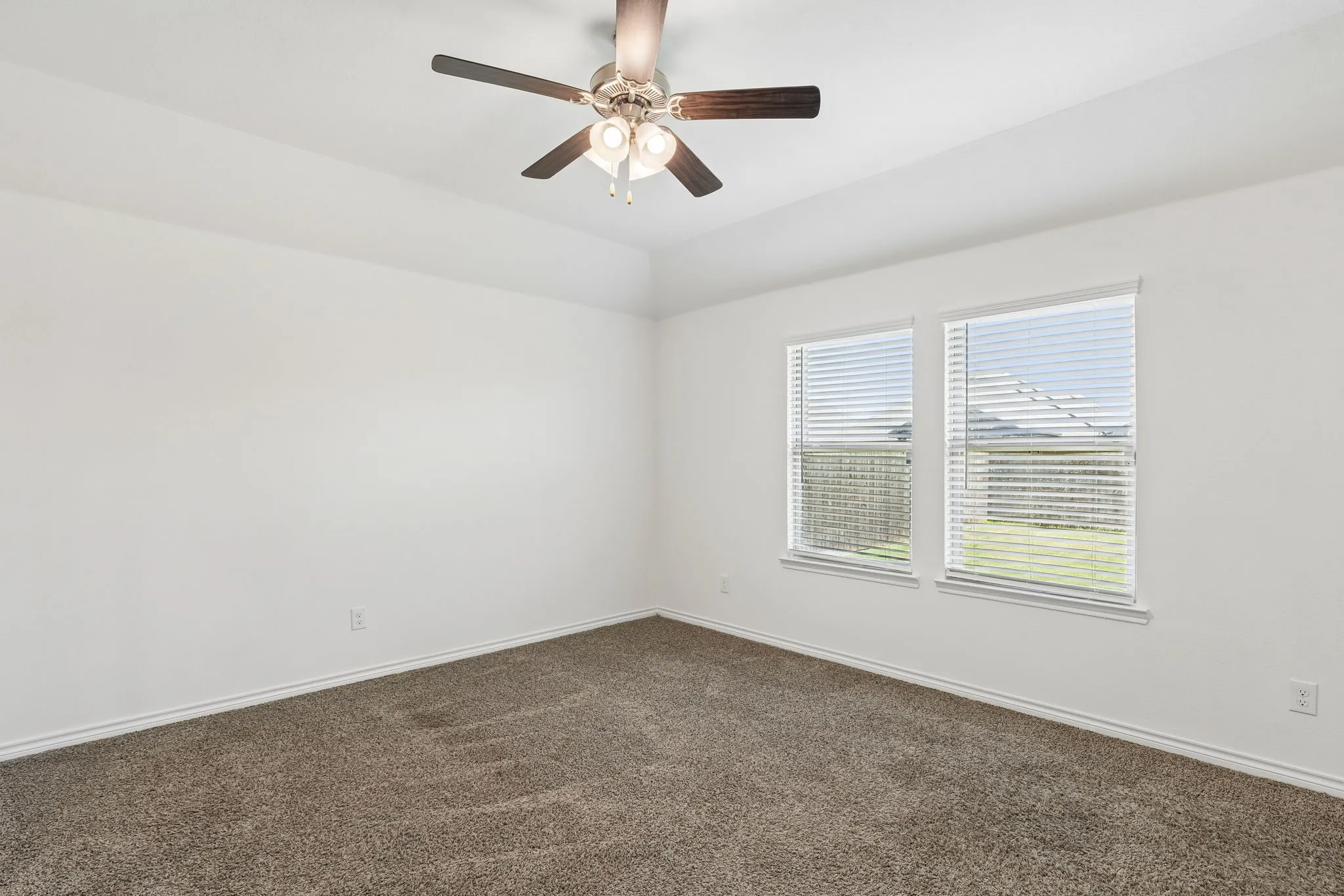 Single Family Residence For Rent in Hunt County , 230 Mockingbird Way, Caddo Mills, Texas 75135, 4 Bedroom, 2 Bathroom, 2 Garage spaces, 1,801 Sqft, built in 2022, mls#21279342, Real Estate Agent in Caddo Mills, Homes For Rent in Hunt county, Homes For Rent in Caddo Mills, Realtor in Caddo Mills Texas, Real Estate Brokerage Independent Realty Texas, Luminita Cordes Realtor