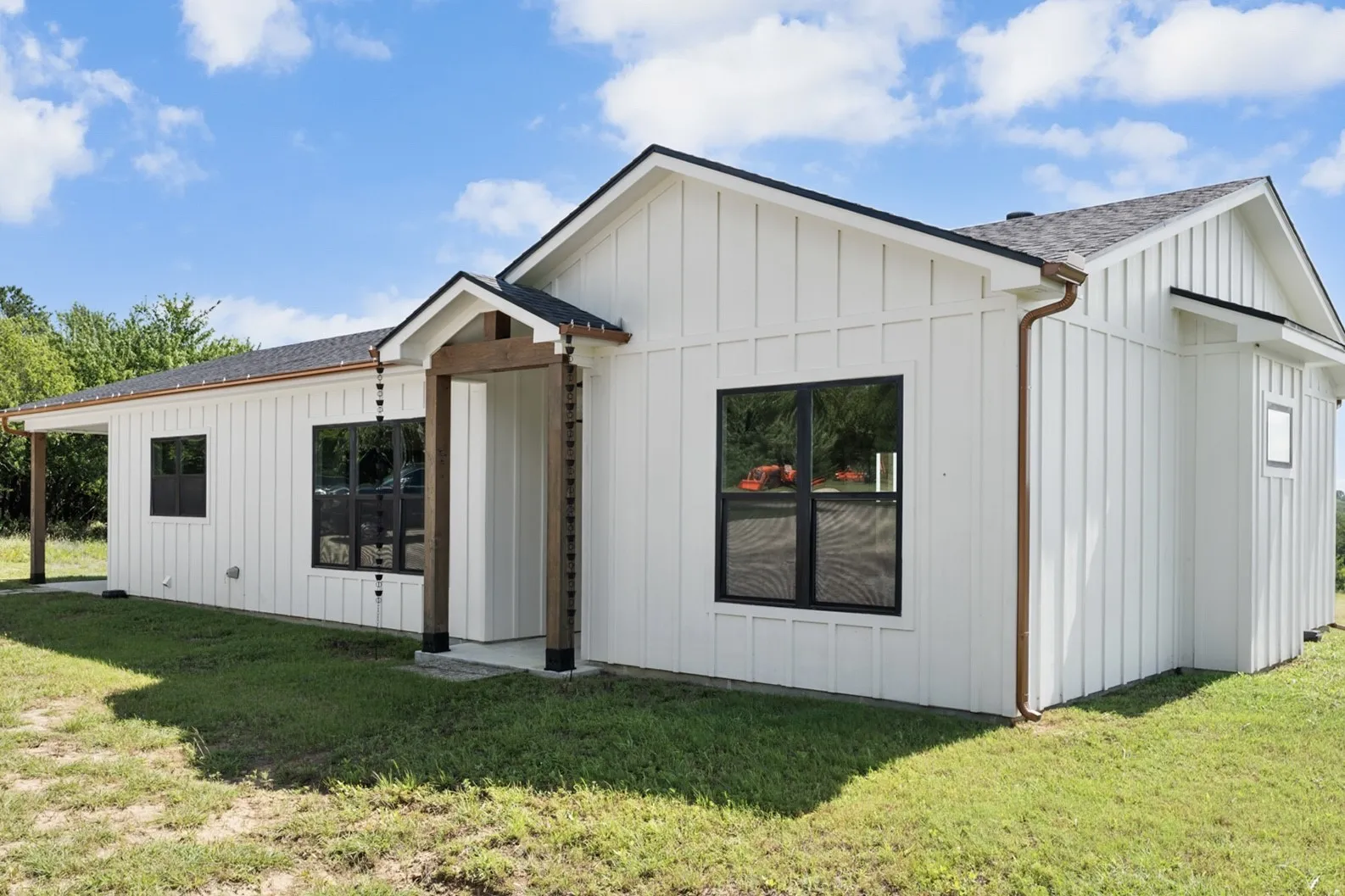 Single Family Residence For Sale in Hill County , 224 Hcr 3350 N, Hubbard, Texas 76648, 3 Bedrooms, 2 Bathrooms, Garage spaces, 1,808 Sqft, built in 2024, Price $850,000, mls#21307759, Real Estate Agent in Hubbard, Homes For Sale in Hill county, Homes For Sale in Hubbard, Realtor in Hubbard Texas, Real Estate Brokerage Independent Realty Texas, Luminita Cordes Realtor