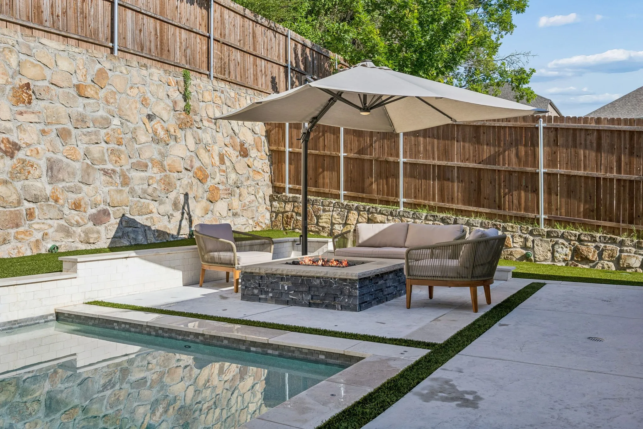 Single Family Residence For Sale in Collin County , 1523 Kirkdale Drive, Melissa, Texas 75454, 4 Bedrooms, 3 Bathrooms, 3 Garage spaces, 2,829 Sqft, built in 2022, Price $599,000, mls#21297493, Real Estate Agent in Melissa, Homes For Sale in Collin county, Homes For Sale in Melissa, Realtor in Melissa Texas, Real Estate Brokerage Independent Realty Texas, Luminita Cordes Realtor