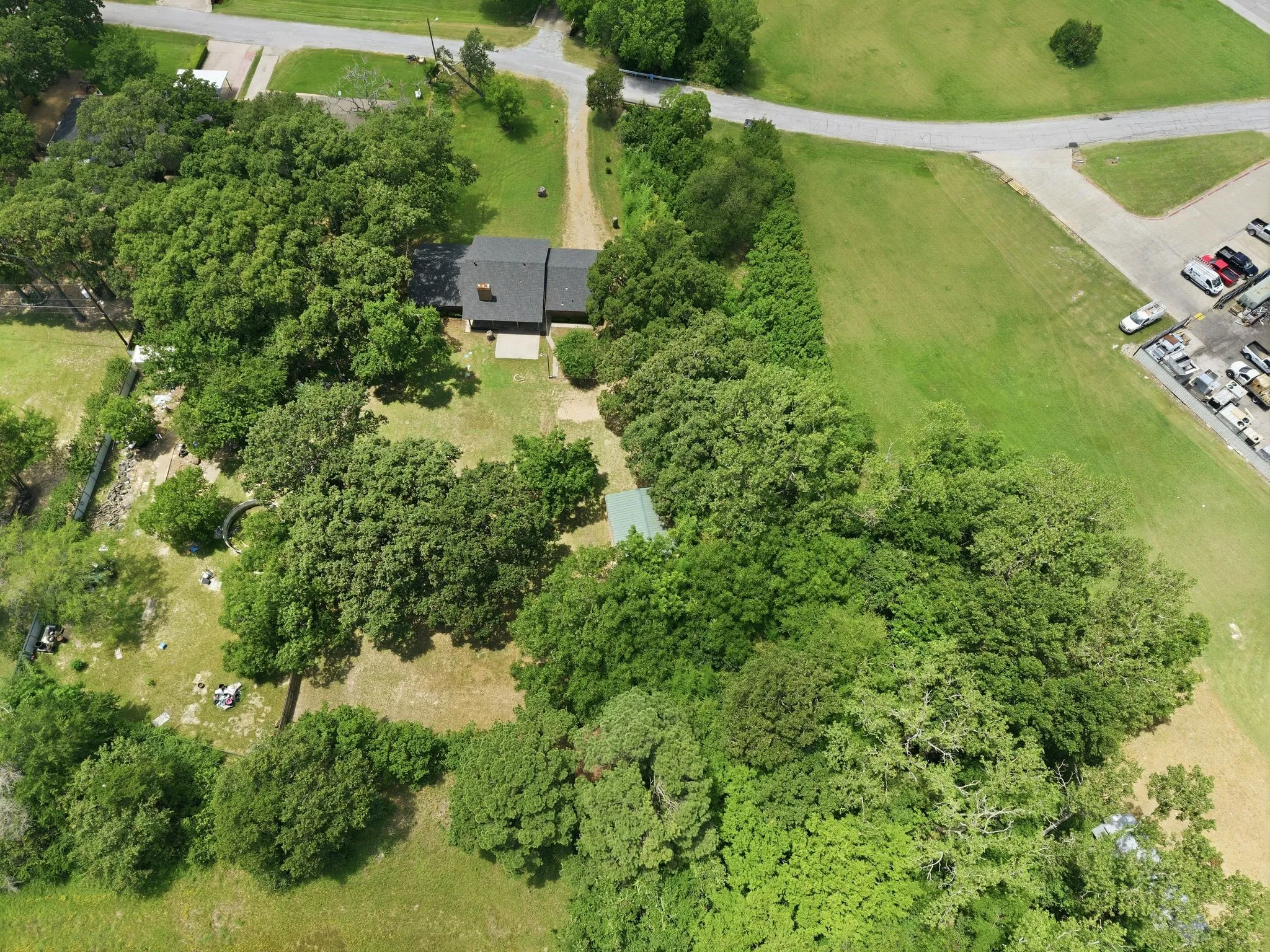 Single Family Residence For Sale in Dallas County , 316 Shadywood Lane, Seagoville, Texas 75159, 3 Bedrooms, 3 Bathrooms, 2 Garage spaces, 1,650 Sqft, built in 1981, Price $550,000, mls#21299617, Real Estate Agent in Seagoville, Homes For Sale in Dallas county, Homes For Sale in Seagoville, Realtor in Seagoville Texas, Real Estate Brokerage Independent Realty Texas, Luminita Cordes Realtor