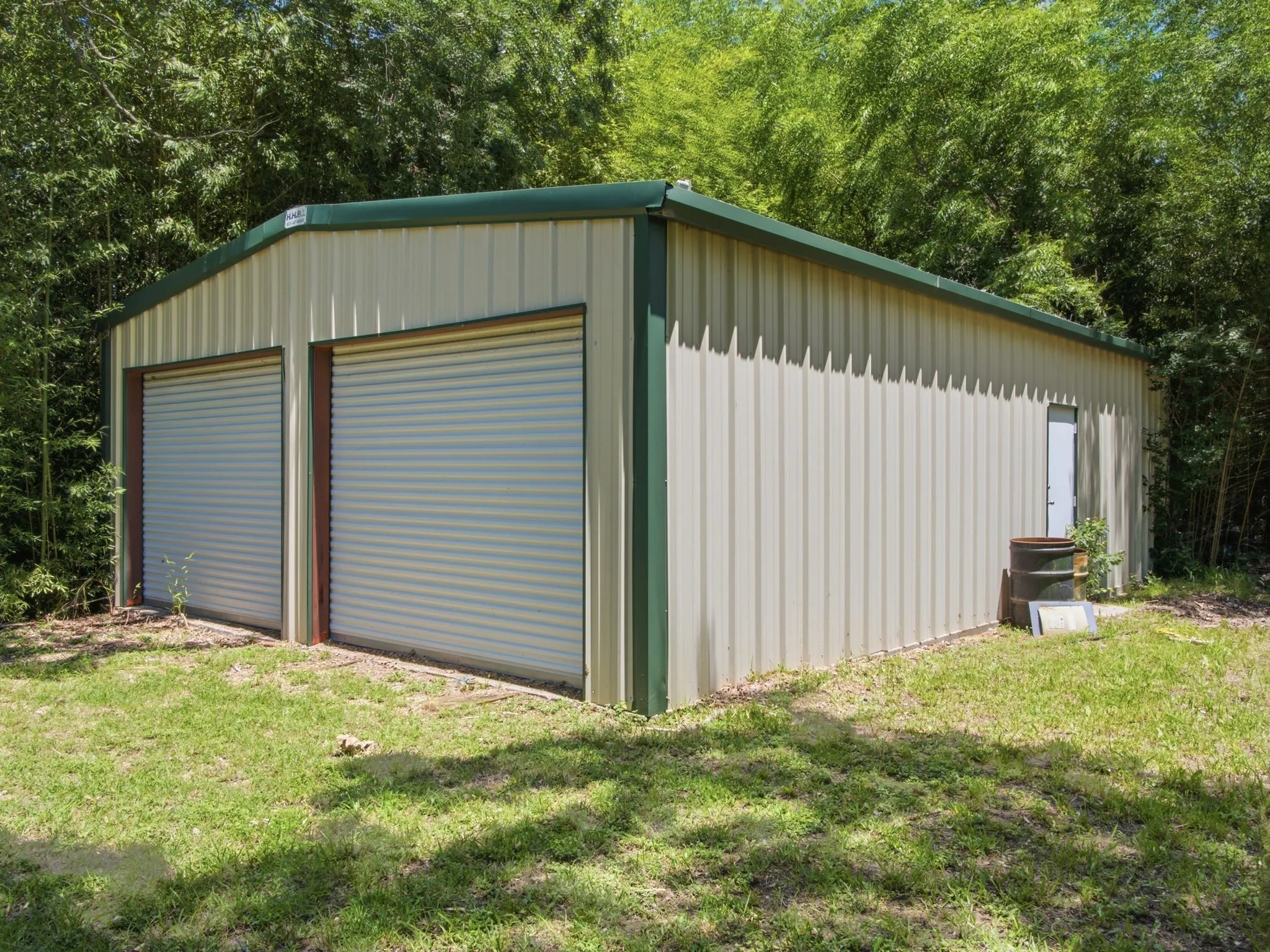 Single Family Residence For Sale in Dallas County , 316 Shadywood Lane, Seagoville, Texas 75159, 3 Bedrooms, 3 Bathrooms, 2 Garage spaces, 1,650 Sqft, built in 1981, Price $550,000, mls#21299617, Real Estate Agent in Seagoville, Homes For Sale in Dallas county, Homes For Sale in Seagoville, Realtor in Seagoville Texas, Real Estate Brokerage Independent Realty Texas, Luminita Cordes Realtor