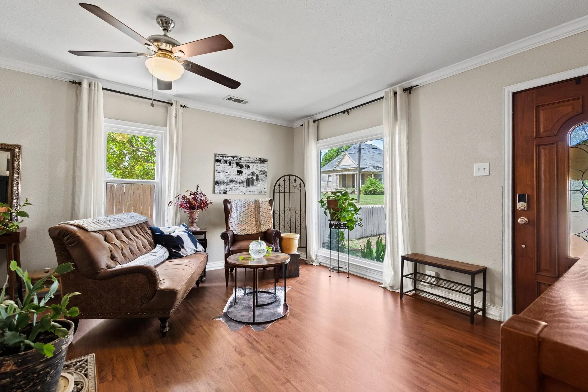 Sitting area right off the entry way with lots of natural light perfect for reading a book or relaxing