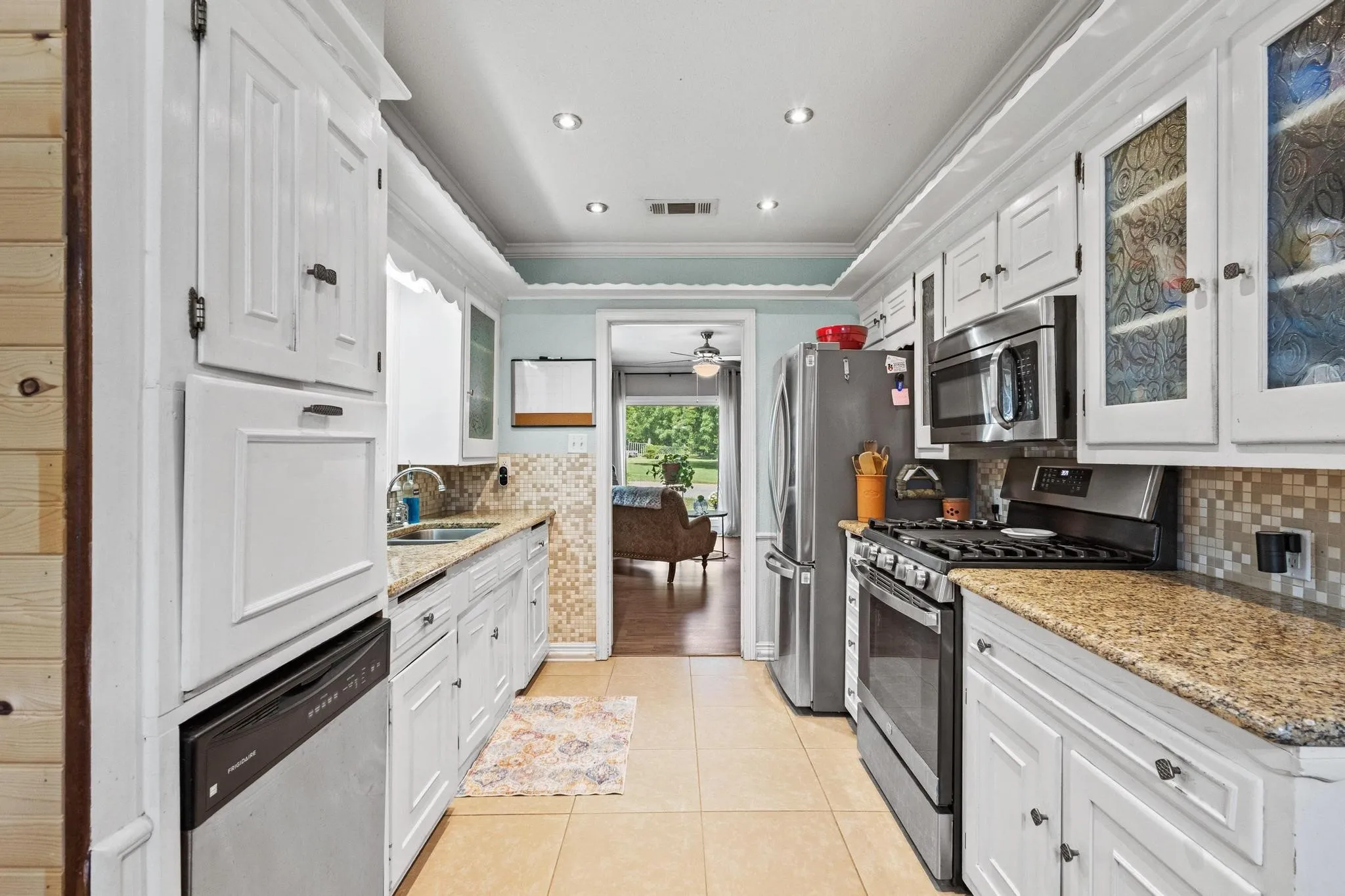 Stainless steel appliances with built in cabinets and plenty of counter space to prep your next meal
