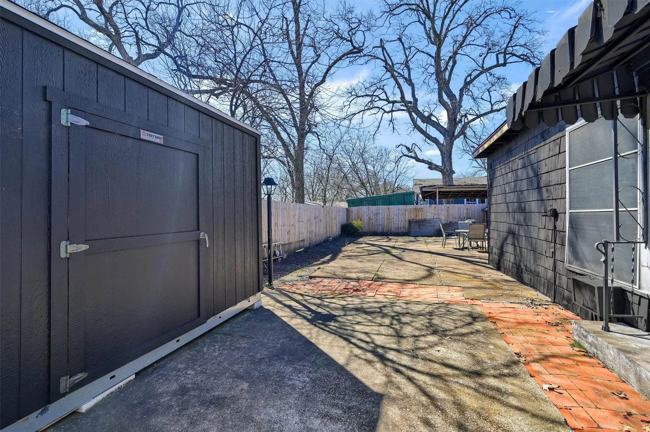 Single Family Residence For Sale in Grayson County , 110 S Binkley Street, Sherman, Texas 75092, 2 Bedroom, 2 Bathroom, Garage spaces, 1,764 Sqft, built in 1946, mls#21303429, Real Estate Agent in Sherman, Homes For Sale in Grayson county, Homes For Sale in Sherman, Realtor in Sherman Texas, Real Estate Brokerage Independent Realty Texas, Luminita Cordes Realtor