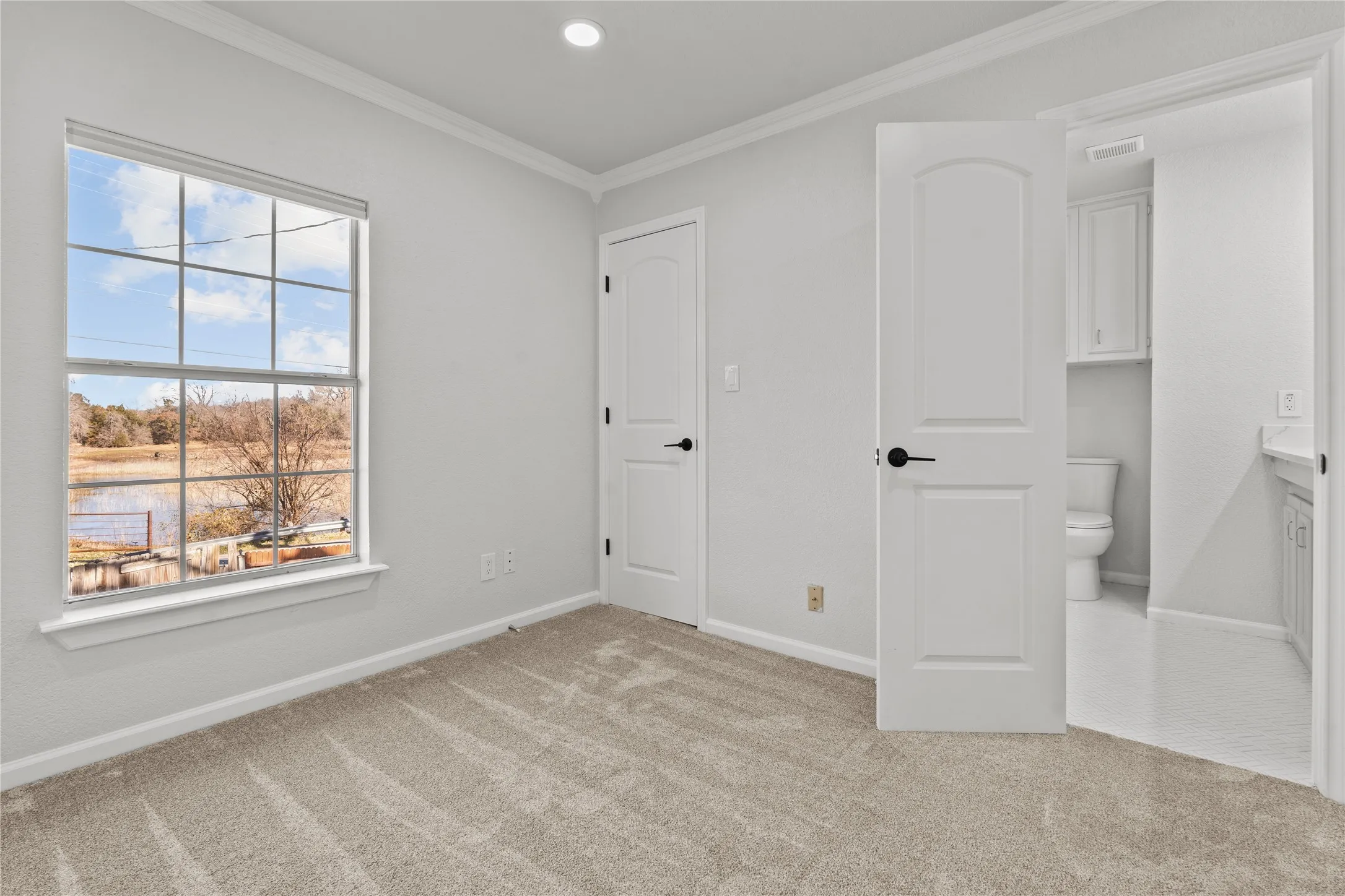 Single Family Residence For Rent in Parker County , 1701 E Lake Drive, Weatherford, Texas 76087, 3 Bedroom, 3 Bathroom, 2 Garage spaces, 1,563 Sqft, built in 0, mls#21307878, Real Estate Agent in Weatherford, Homes For Rent in Parker county, Homes For Rent in Weatherford, Realtor in Weatherford Texas, Real Estate Brokerage Independent Realty Texas, Luminita Cordes Realtor