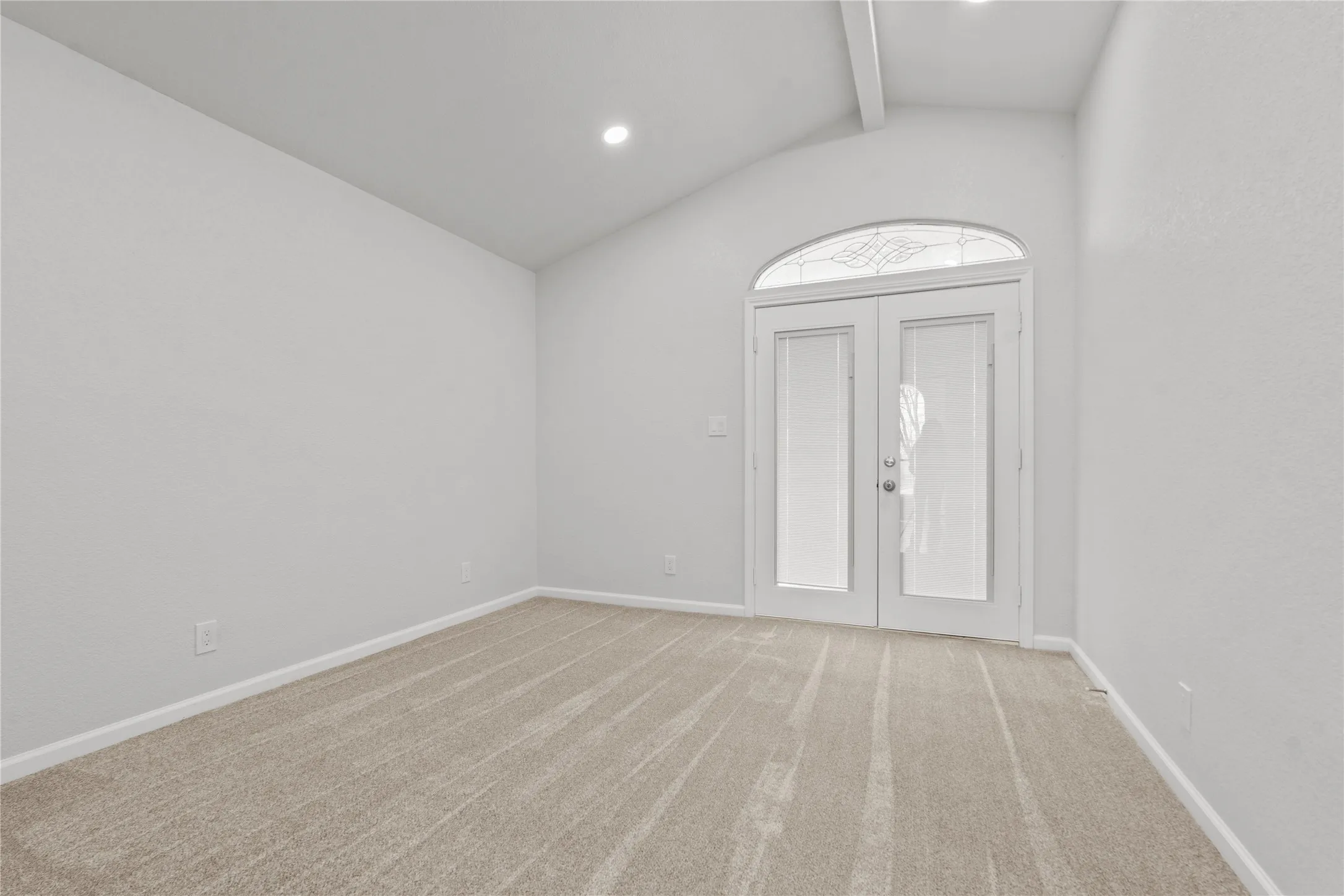 Single Family Residence For Rent in Parker County , 1701 E Lake Drive, Weatherford, Texas 76087, 3 Bedroom, 3 Bathroom, 2 Garage spaces, 1,563 Sqft, built in 0, mls#21307878, Real Estate Agent in Weatherford, Homes For Rent in Parker county, Homes For Rent in Weatherford, Realtor in Weatherford Texas, Real Estate Brokerage Independent Realty Texas, Luminita Cordes Realtor