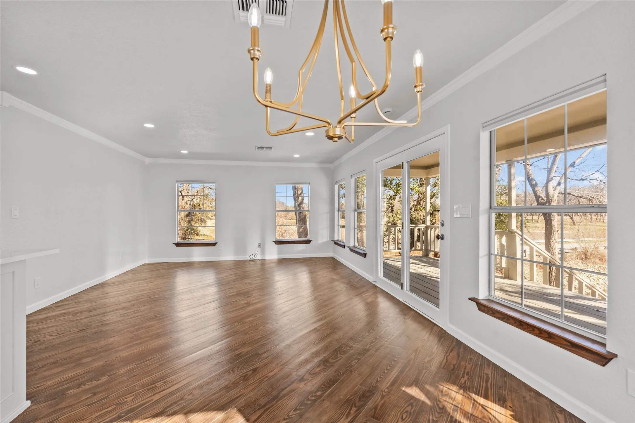 Single Family Residence For Rent in Parker County , 1701 E Lake Drive, Weatherford, Texas 76087, 3 Bedroom, 3 Bathroom, 2 Garage spaces, 1,563 Sqft, built in 0, mls#21307878, Real Estate Agent in Weatherford, Homes For Rent in Parker county, Homes For Rent in Weatherford, Realtor in Weatherford Texas, Real Estate Brokerage Independent Realty Texas, Luminita Cordes Realtor