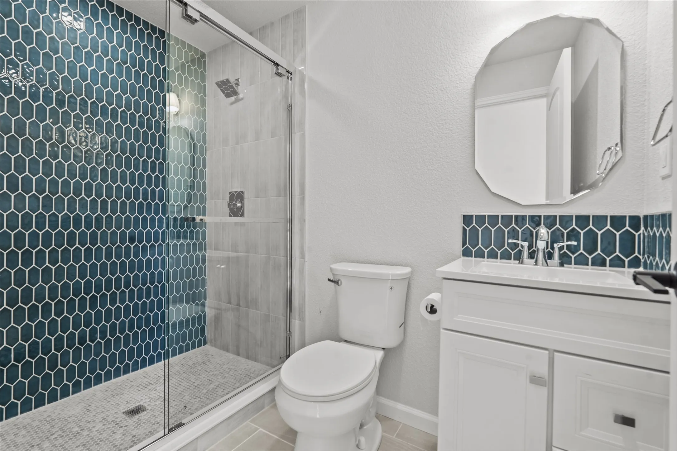 Single Family Residence For Rent in Parker County , 1701 E Lake Drive, Weatherford, Texas 76087, 3 Bedroom, 3 Bathroom, 2 Garage spaces, 1,563 Sqft, built in 0, mls#21307878, Real Estate Agent in Weatherford, Homes For Rent in Parker county, Homes For Rent in Weatherford, Realtor in Weatherford Texas, Real Estate Brokerage Independent Realty Texas, Luminita Cordes Realtor
