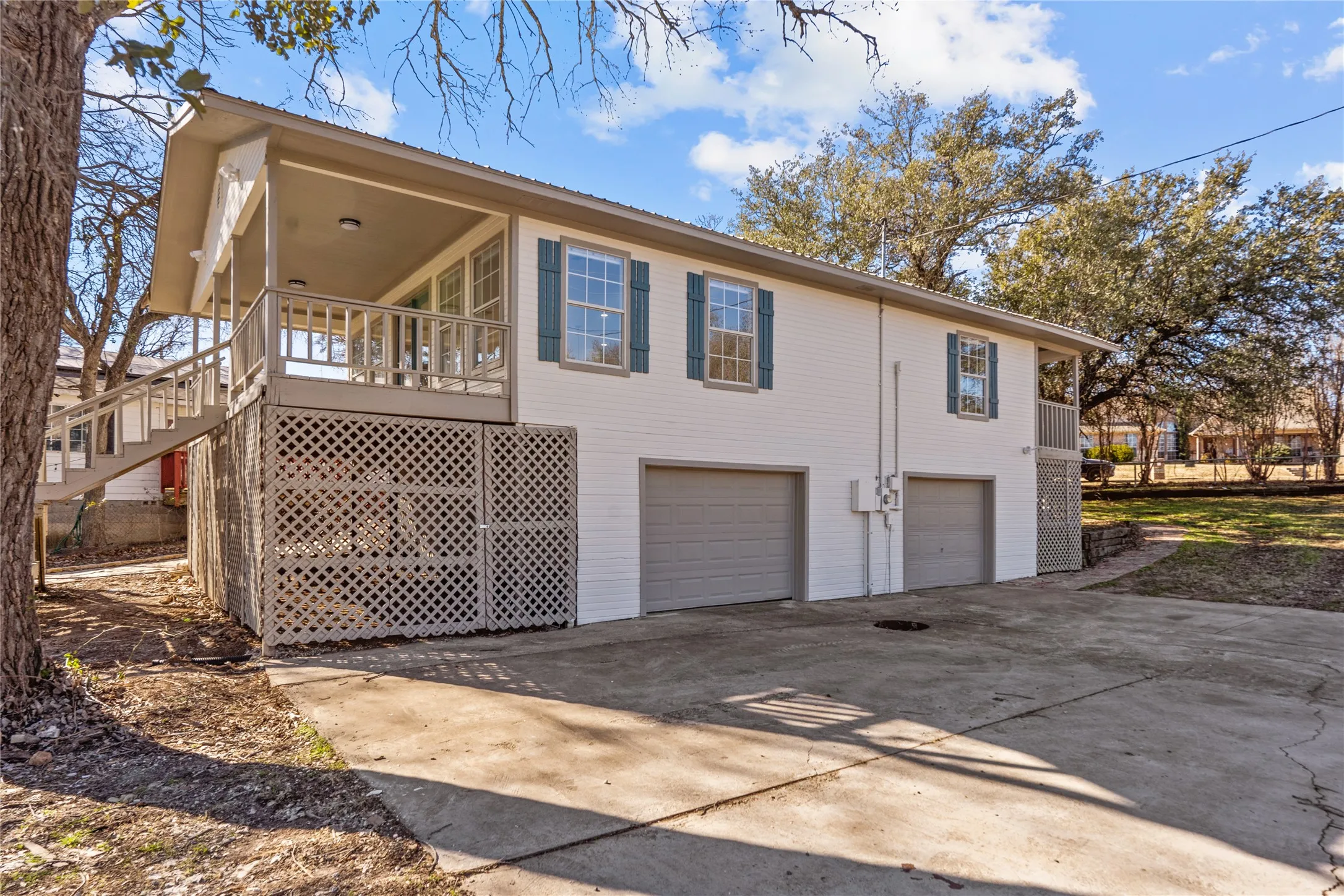 Single Family Residence For Rent in Parker County , 1701 E Lake Drive, Weatherford, Texas 76087, 3 Bedroom, 3 Bathroom, 2 Garage spaces, 1,563 Sqft, built in 0, mls#21307878, Real Estate Agent in Weatherford, Homes For Rent in Parker county, Homes For Rent in Weatherford, Realtor in Weatherford Texas, Real Estate Brokerage Independent Realty Texas, Luminita Cordes Realtor