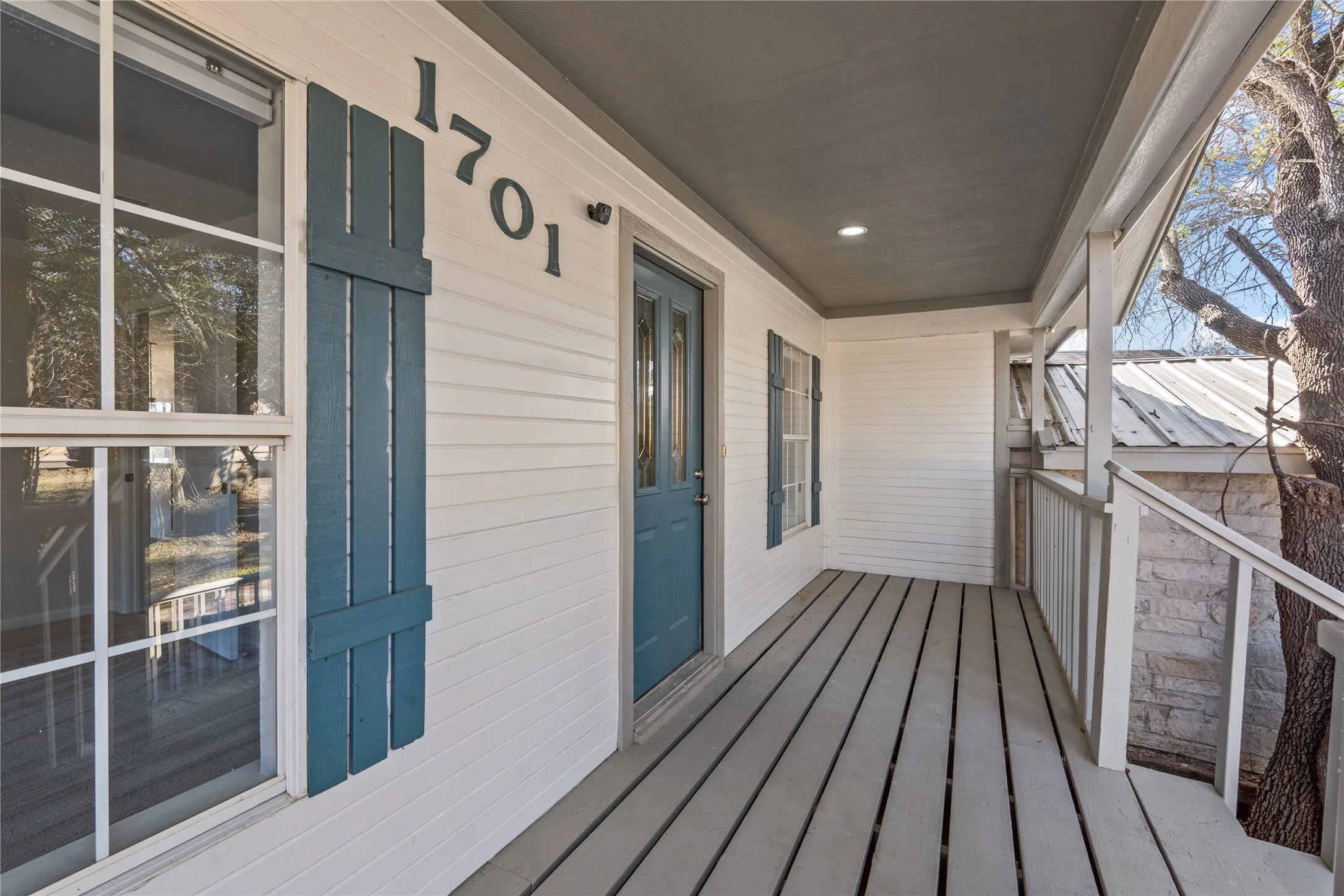 Single Family Residence For Rent in Parker County , 1701 E Lake Drive, Weatherford, Texas 76087, 3 Bedroom, 3 Bathroom, 2 Garage spaces, 1,563 Sqft, built in 0, mls#21307878, Real Estate Agent in Weatherford, Homes For Rent in Parker county, Homes For Rent in Weatherford, Realtor in Weatherford Texas, Real Estate Brokerage Independent Realty Texas, Luminita Cordes Realtor