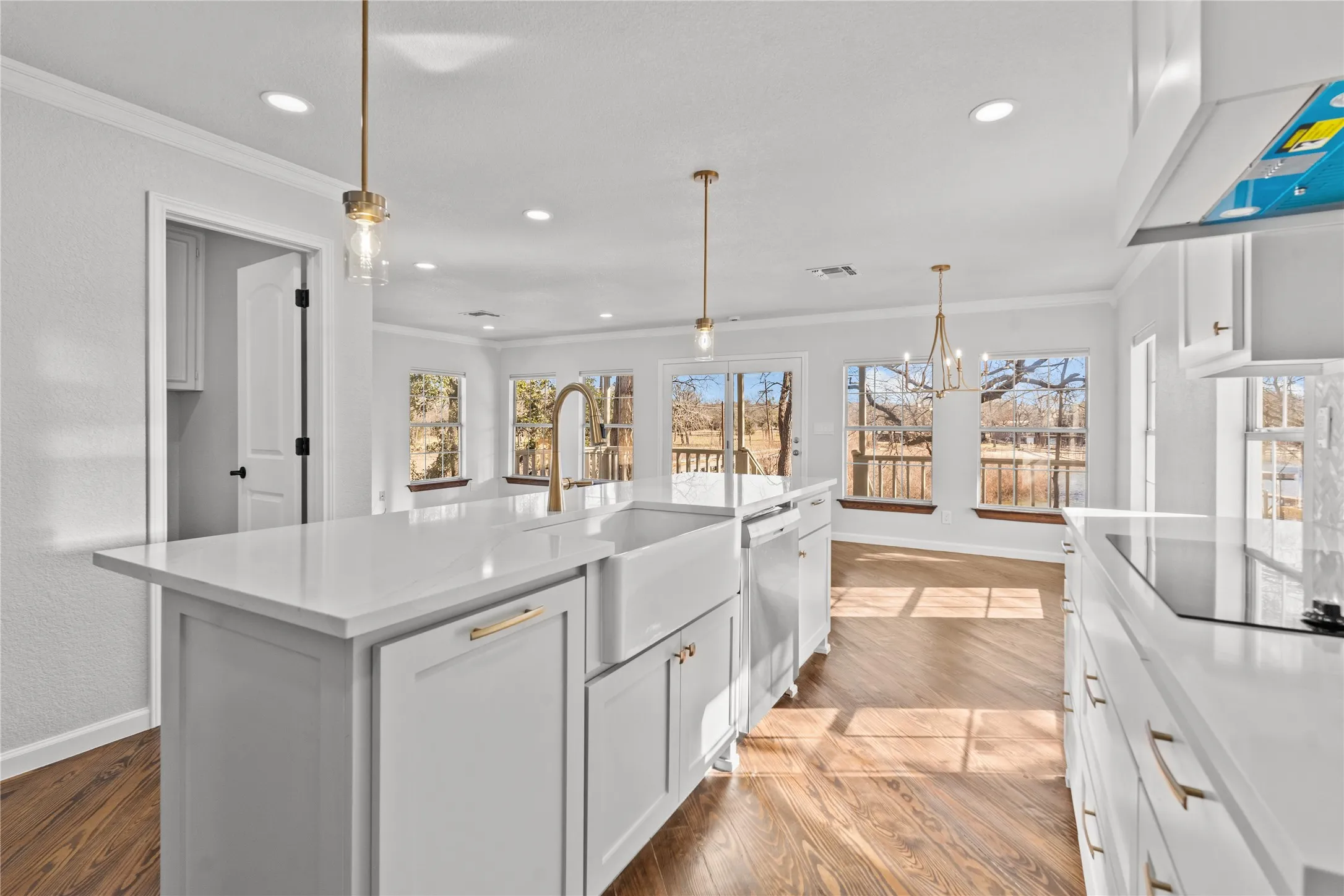 Single Family Residence For Rent in Parker County , 1701 E Lake Drive, Weatherford, Texas 76087, 3 Bedroom, 3 Bathroom, 2 Garage spaces, 1,563 Sqft, built in 0, mls#21307878, Real Estate Agent in Weatherford, Homes For Rent in Parker county, Homes For Rent in Weatherford, Realtor in Weatherford Texas, Real Estate Brokerage Independent Realty Texas, Luminita Cordes Realtor