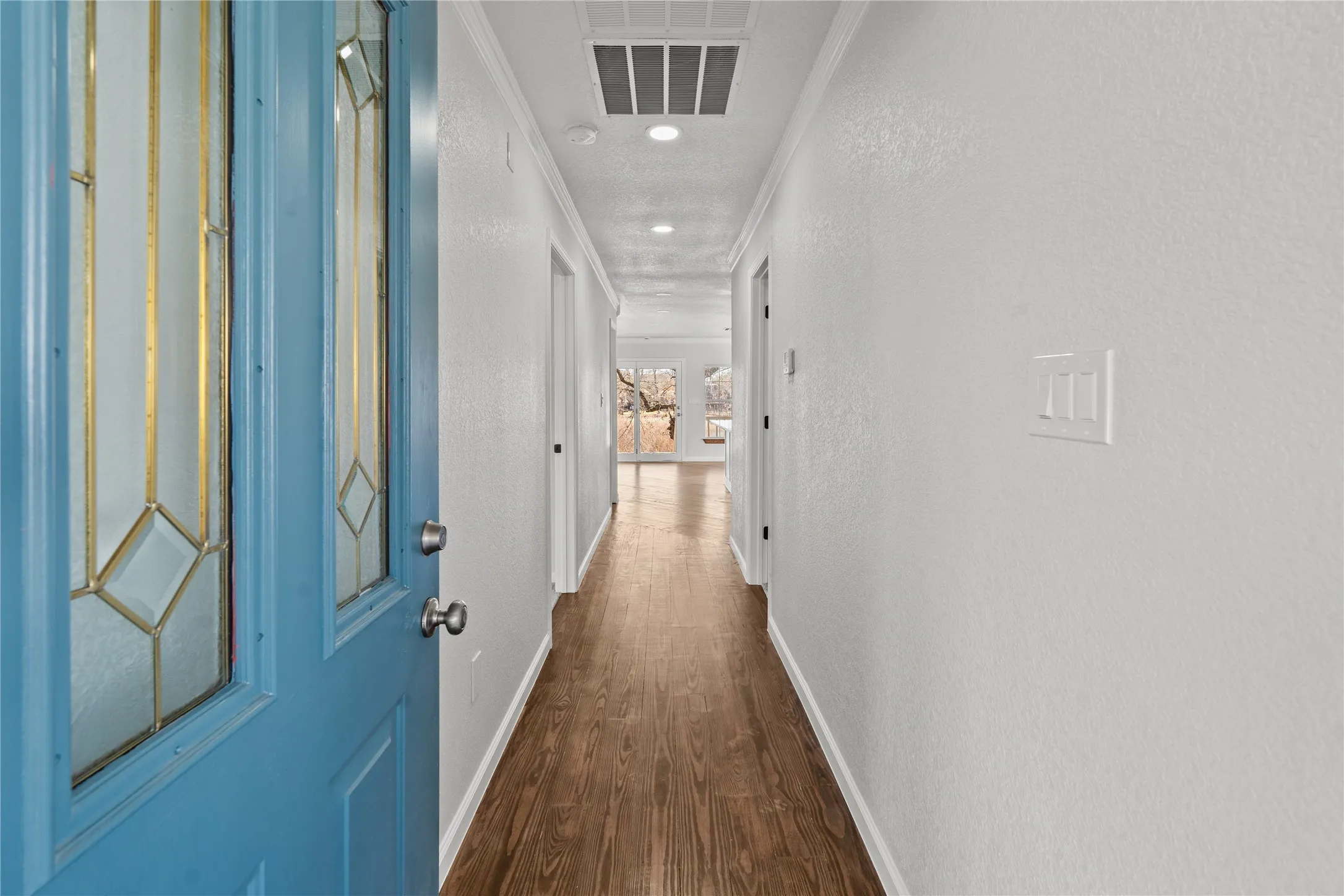 Single Family Residence For Rent in Parker County , 1701 E Lake Drive, Weatherford, Texas 76087, 3 Bedroom, 3 Bathroom, 2 Garage spaces, 1,563 Sqft, built in 0, mls#21307878, Real Estate Agent in Weatherford, Homes For Rent in Parker county, Homes For Rent in Weatherford, Realtor in Weatherford Texas, Real Estate Brokerage Independent Realty Texas, Luminita Cordes Realtor