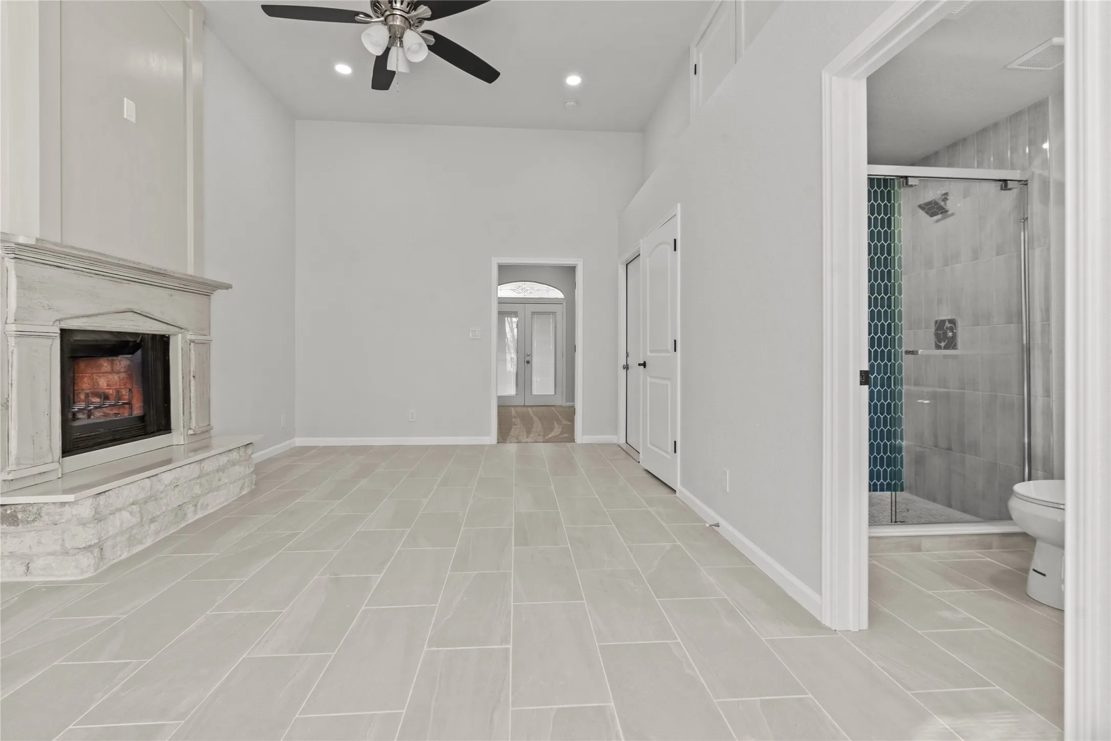 Single Family Residence For Rent in Parker County , 1701 E Lake Drive, Weatherford, Texas 76087, 3 Bedroom, 3 Bathroom, 2 Garage spaces, 1,563 Sqft, built in 0, mls#21307878, Real Estate Agent in Weatherford, Homes For Rent in Parker county, Homes For Rent in Weatherford, Realtor in Weatherford Texas, Real Estate Brokerage Independent Realty Texas, Luminita Cordes Realtor