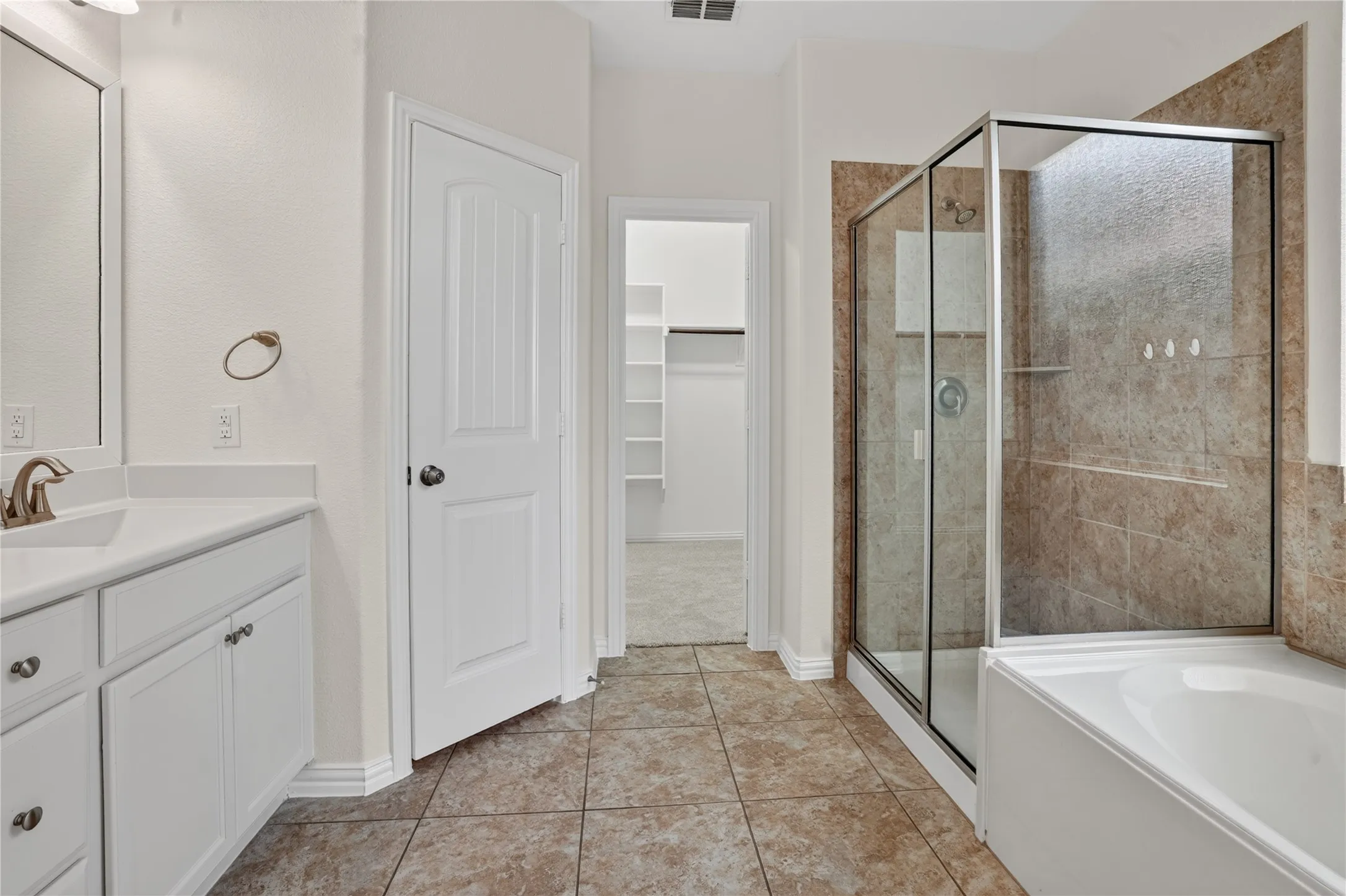 Single Family Residence For Sale in Collin County , 913 Avian Drive, Mc Kinney, Texas 75071, 4 Bedroom, 3 Bathroom, 2 Garage spaces, 3,141 Sqft, built in 2016, mls#21302175, Real Estate Agent in Mc Kinney, Homes For Sale in Collin county, Homes For Sale in Mc Kinney, Realtor in Mc Kinney Texas, Real Estate Brokerage Independent Realty Texas, Luminita Cordes Realtor