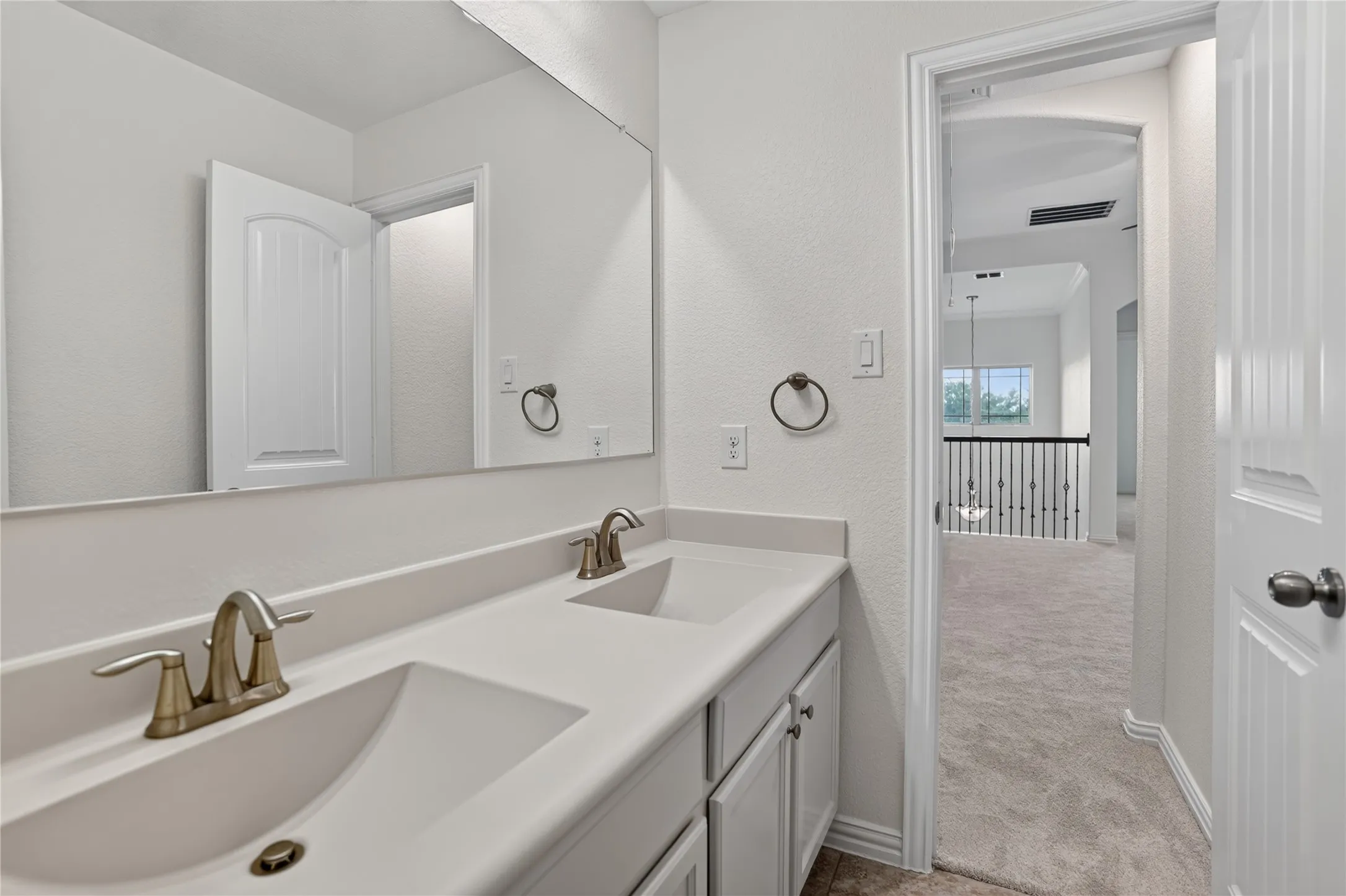 Single Family Residence For Sale in Collin County , 913 Avian Drive, Mc Kinney, Texas 75071, 4 Bedroom, 3 Bathroom, 2 Garage spaces, 3,141 Sqft, built in 2016, mls#21302175, Real Estate Agent in Mc Kinney, Homes For Sale in Collin county, Homes For Sale in Mc Kinney, Realtor in Mc Kinney Texas, Real Estate Brokerage Independent Realty Texas, Luminita Cordes Realtor