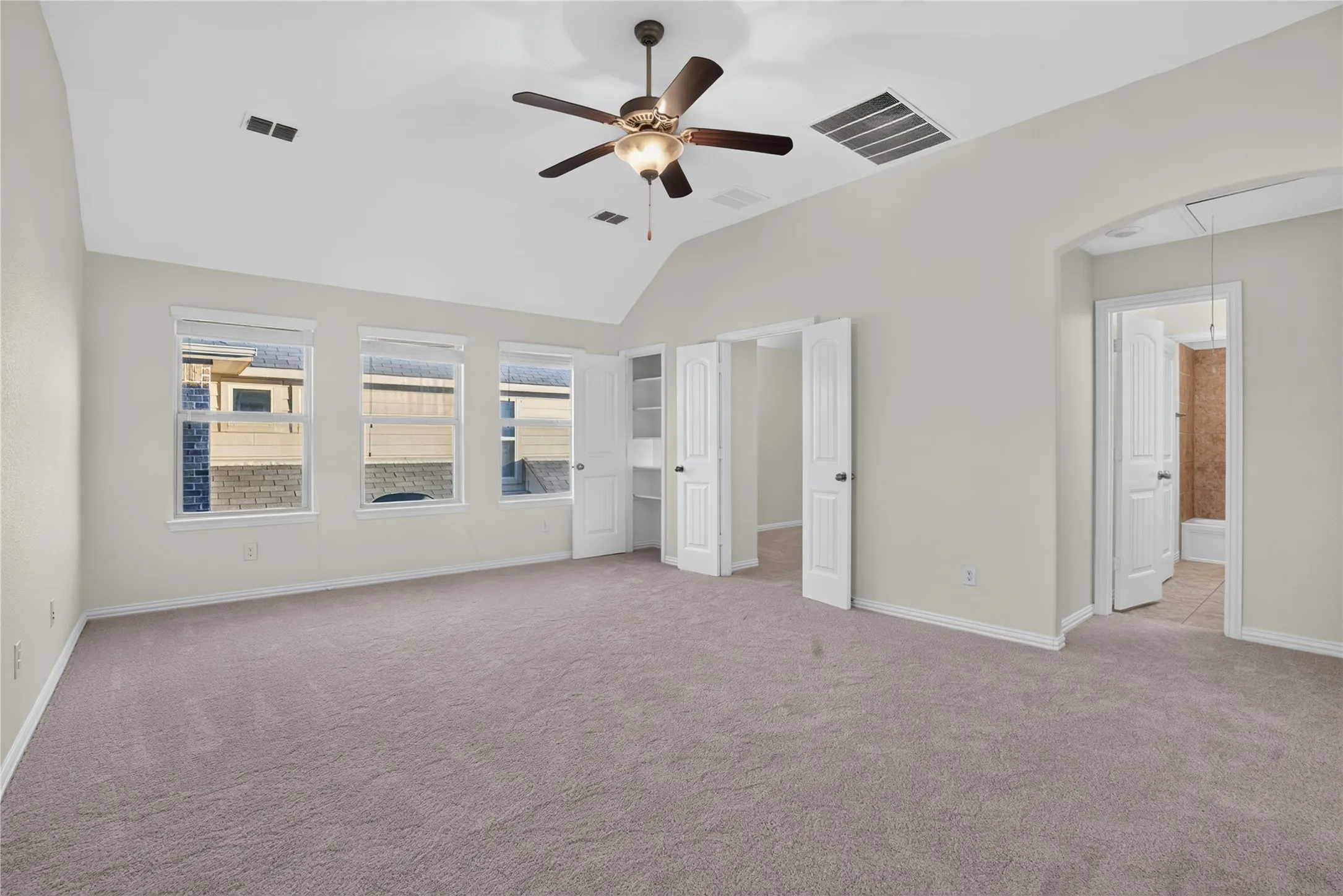 Single Family Residence For Sale in Collin County , 913 Avian Drive, Mc Kinney, Texas 75071, 4 Bedroom, 3 Bathroom, 2 Garage spaces, 3,141 Sqft, built in 2016, mls#21302175, Real Estate Agent in Mc Kinney, Homes For Sale in Collin county, Homes For Sale in Mc Kinney, Realtor in Mc Kinney Texas, Real Estate Brokerage Independent Realty Texas, Luminita Cordes Realtor