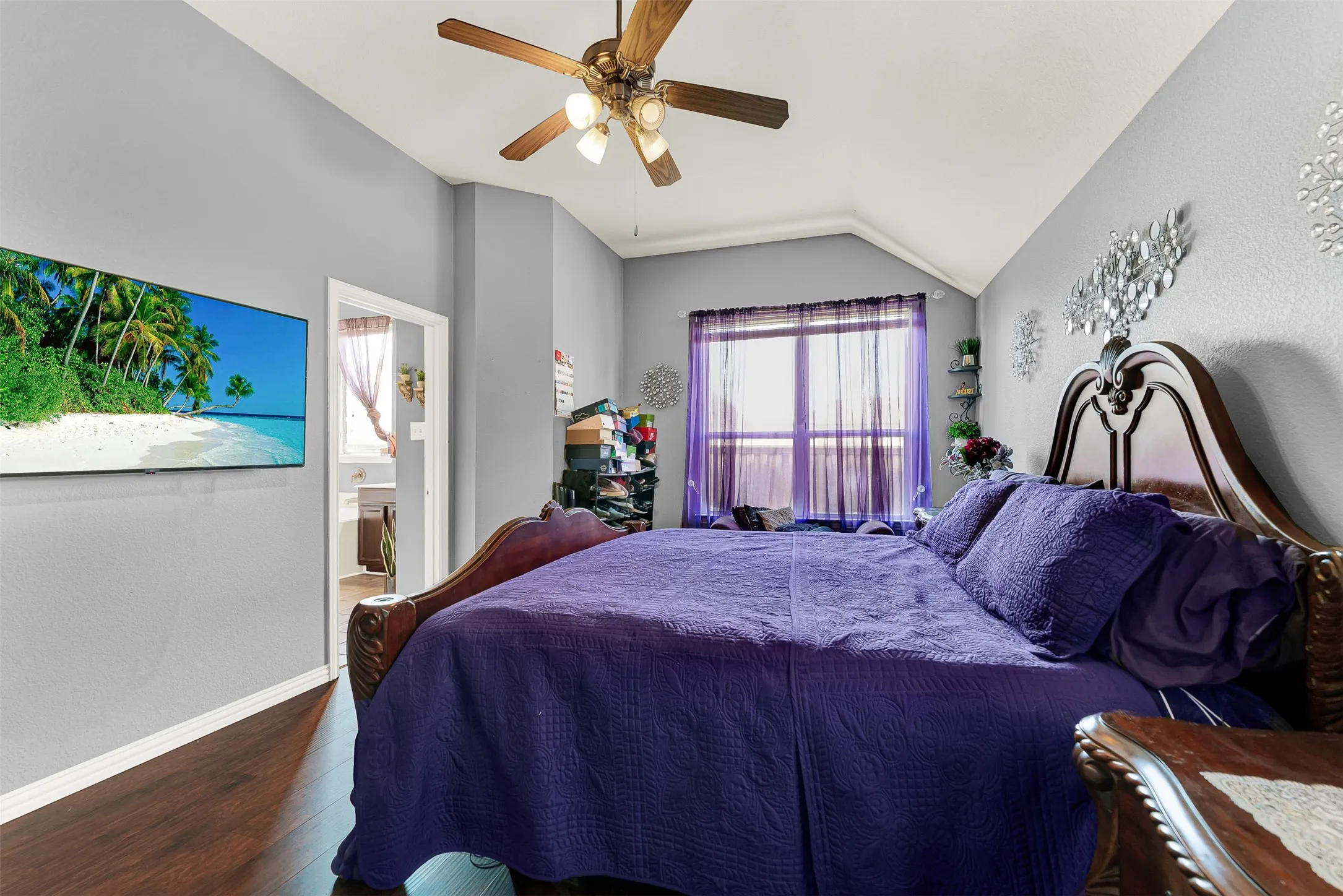 Single Family Residence For Sale in Denton County , 512 Turnstone Drive, Little Elm, Texas 75068, 3 Bedroom, 2 Bathroom, 2 Garage spaces, 2,226 Sqft, built in 2008, mls#21293581, Real Estate Agent in Little Elm, Homes For Sale in Denton county, Homes For Sale in Little Elm, Realtor in Little Elm Texas, Real Estate Brokerage Independent Realty Texas, Luminita Cordes Realtor