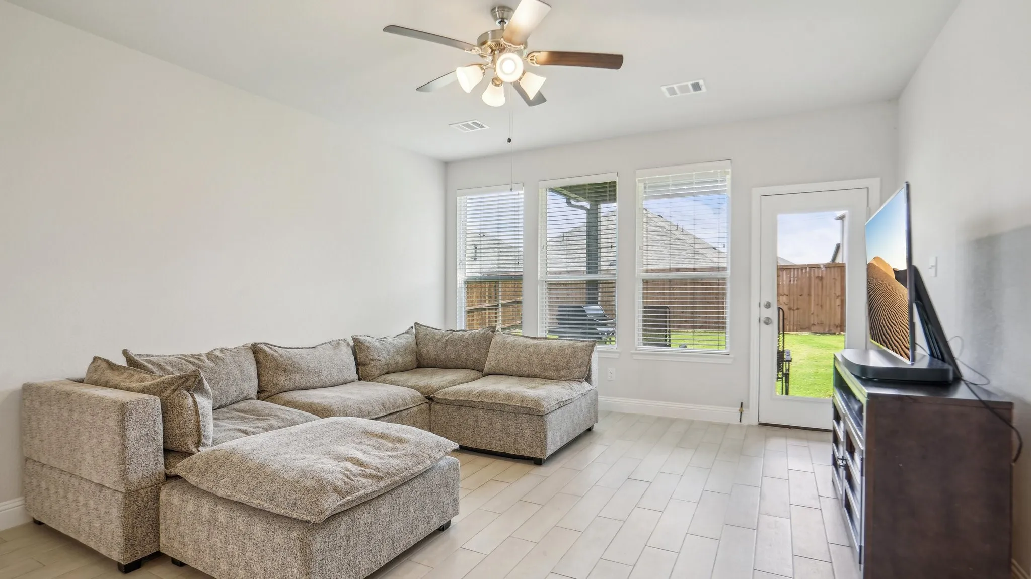 Single Family Residence For Sale in Collin County , 416 Boot Strap Place, Weston, Texas 75009, 4 Bedroom, 3 Bathroom, 2 Garage spaces, 2,259 Sqft, built in 2024, mls#21304744, Real Estate Agent in Weston, Homes For Sale in Collin county, Homes For Sale in Weston, Realtor in Weston Texas, Real Estate Brokerage Independent Realty Texas, Luminita Cordes Realtor