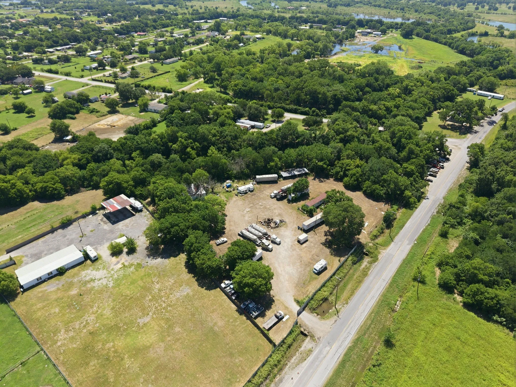 Retail For Sale in Dallas County , 3212 Bilindsay Road, Combine, Texas 75159, 0, 0, Garage spaces, 0 Sqft, built in 1940, mls#21299603, Real Estate Agent in Combine, Homes For Sale in Dallas county, Homes For Sale in Combine, Realtor in Combine Texas, Real Estate Brokerage Independent Realty Texas, Luminita Cordes Realtor