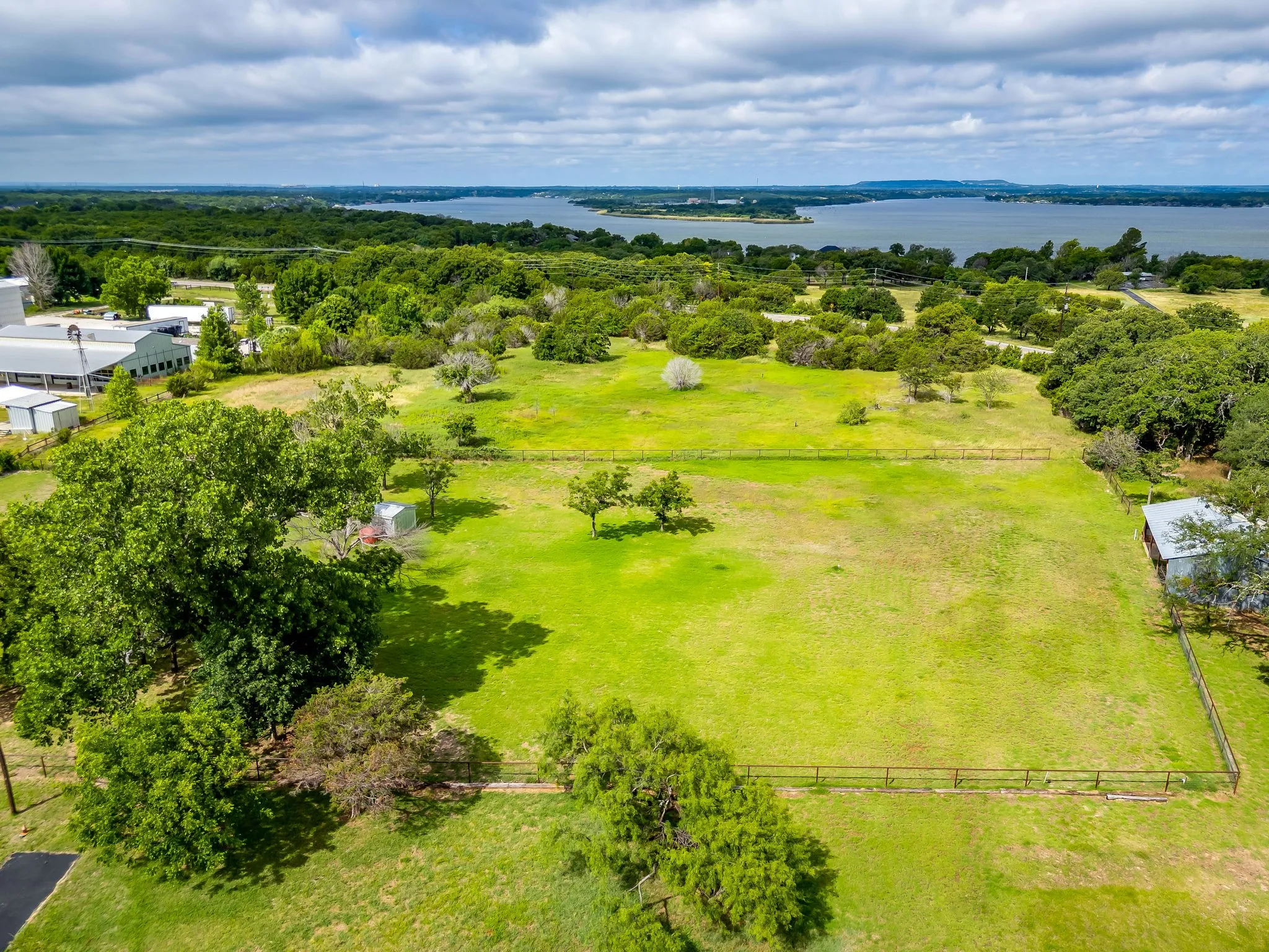 Single Family Residence For Sale in Hood County , 5600 Matlock Road, Granbury, Texas 76049, 3 Bedrooms, 2 Bathrooms, 1 Garage spaces, 1,455 Sqft, built in 1990, Price $900,000, mls#21305781, Real Estate Agent in Granbury, Homes For Sale in Hood county, Homes For Sale in Granbury, Realtor in Granbury Texas, Real Estate Brokerage Independent Realty Texas, Luminita Cordes Realtor