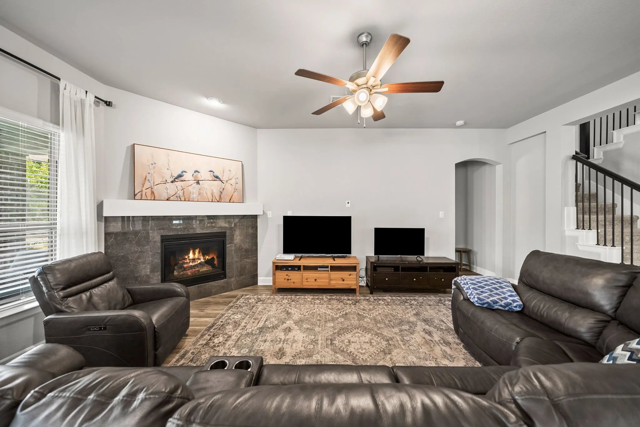 Single Family Residence For Rent in Denton County , 1604 Moss Trail Court, Argyle, Texas 76226, 5 Bedroom, 4 Bathroom, 2 Garage spaces, 3,559 Sqft, built in 2020, mls#21305957, Real Estate Agent in Argyle, Homes For Rent in Denton county, Homes For Rent in Argyle, Realtor in Argyle Texas, Real Estate Brokerage Independent Realty Texas, Luminita Cordes Realtor
