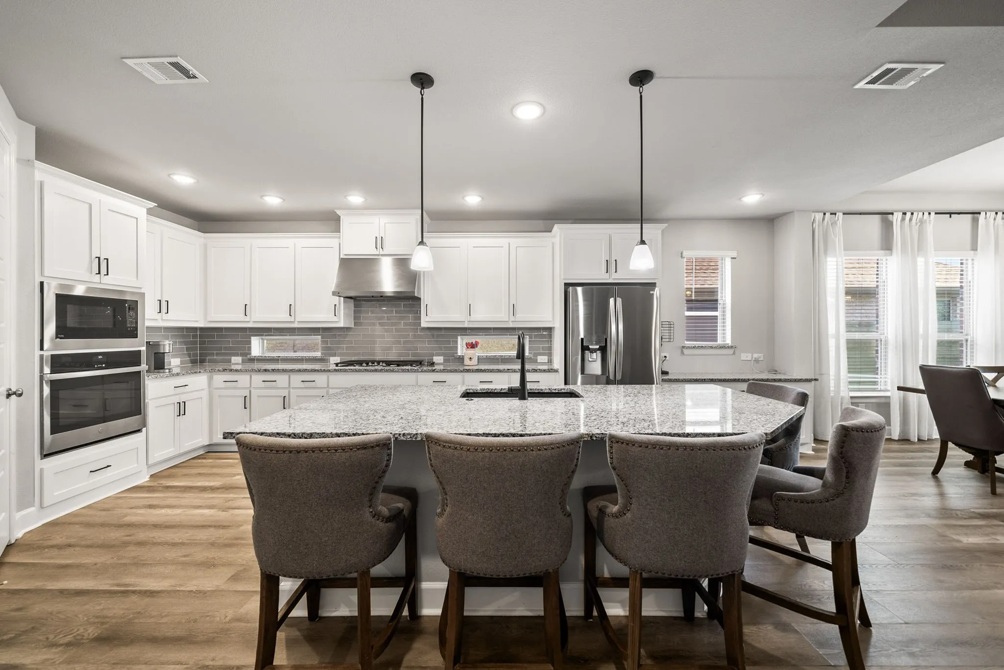 Single Family Residence For Rent in Denton County , 1604 Moss Trail Court, Argyle, Texas 76226, 5 Bedroom, 4 Bathroom, 2 Garage spaces, 3,559 Sqft, built in 2020, mls#21305957, Real Estate Agent in Argyle, Homes For Rent in Denton county, Homes For Rent in Argyle, Realtor in Argyle Texas, Real Estate Brokerage Independent Realty Texas, Luminita Cordes Realtor