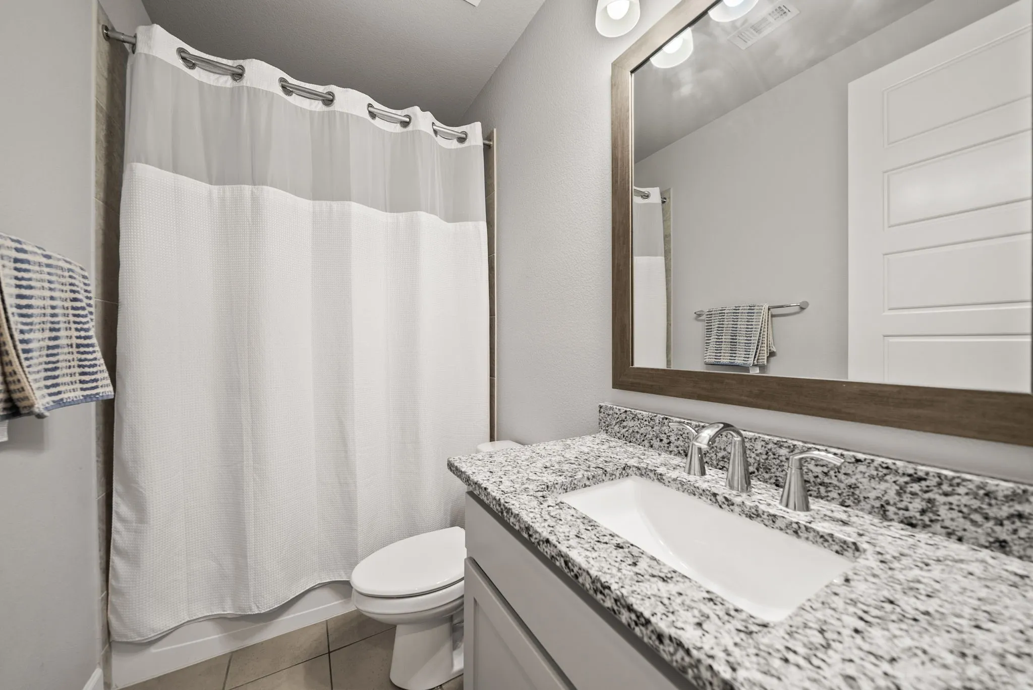 Single Family Residence For Rent in Denton County , 1604 Moss Trail Court, Argyle, Texas 76226, 5 Bedroom, 4 Bathroom, 2 Garage spaces, 3,559 Sqft, built in 2020, mls#21305957, Real Estate Agent in Argyle, Homes For Rent in Denton county, Homes For Rent in Argyle, Realtor in Argyle Texas, Real Estate Brokerage Independent Realty Texas, Luminita Cordes Realtor