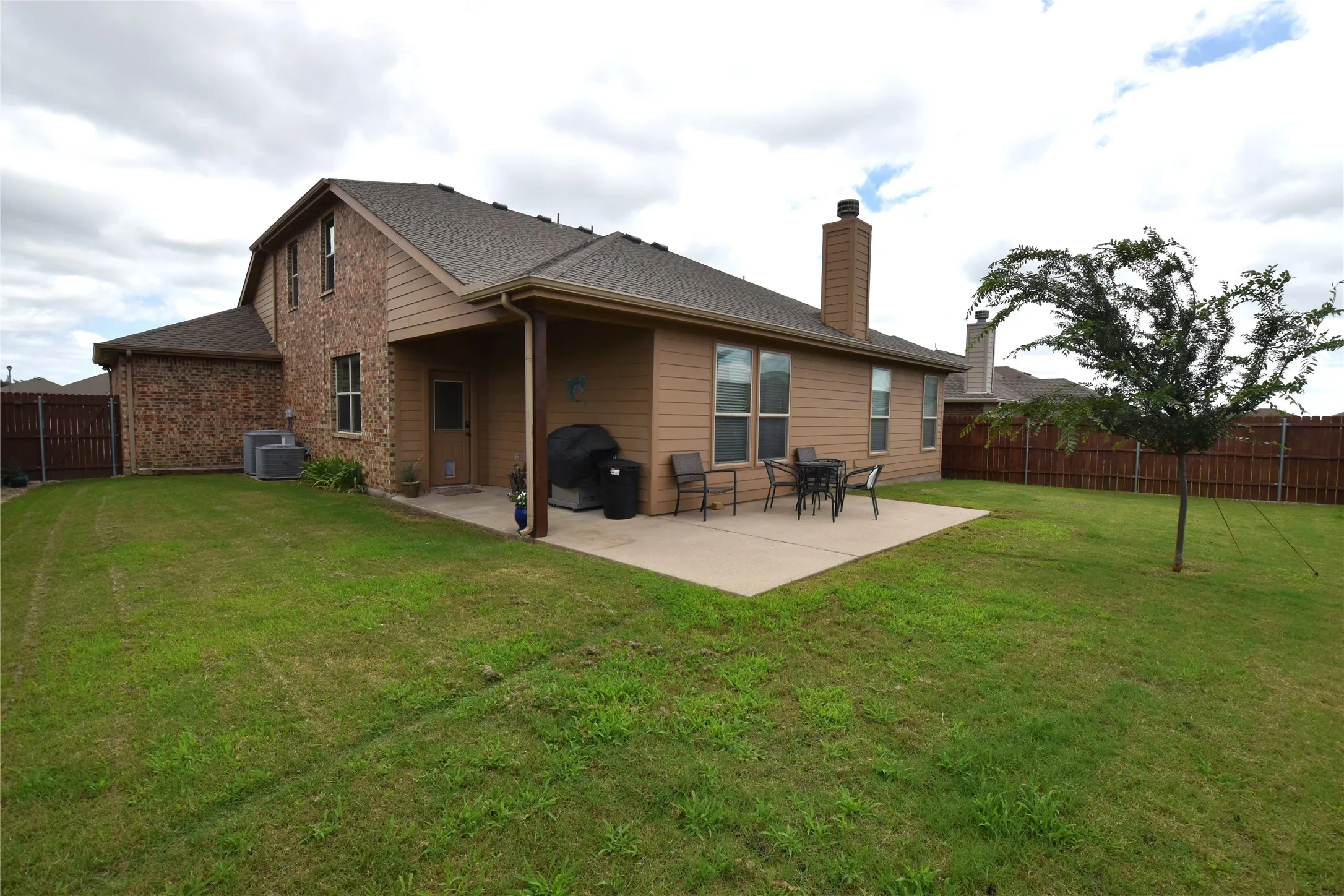 Single Family Residence For Sale in Collin County , 309 Magnolia Drive, Josephine, Texas 75173, 4 Bedroom, 3 Bathroom, 3 Garage spaces, 2,444 Sqft, built in 2012, mls#21307911, Real Estate Agent in Josephine, Homes For Sale in Collin county, Homes For Sale in Josephine, Realtor in Josephine Texas, Real Estate Brokerage Independent Realty Texas, Luminita Cordes Realtor