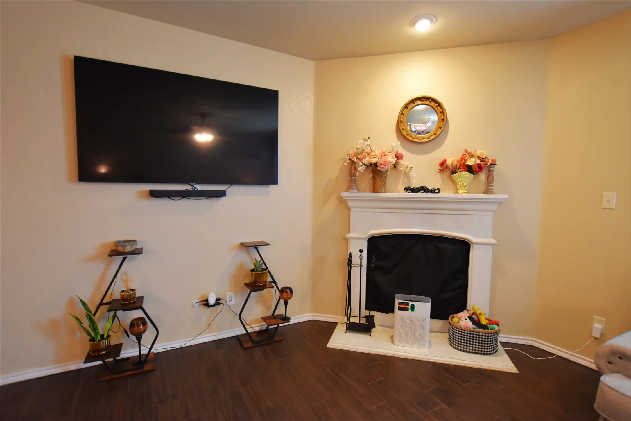 Single Family Residence For Sale in Collin County , 309 Magnolia Drive, Josephine, Texas 75173, 4 Bedroom, 3 Bathroom, 3 Garage spaces, 2,444 Sqft, built in 2012, mls#21307911, Real Estate Agent in Josephine, Homes For Sale in Collin county, Homes For Sale in Josephine, Realtor in Josephine Texas, Real Estate Brokerage Independent Realty Texas, Luminita Cordes Realtor