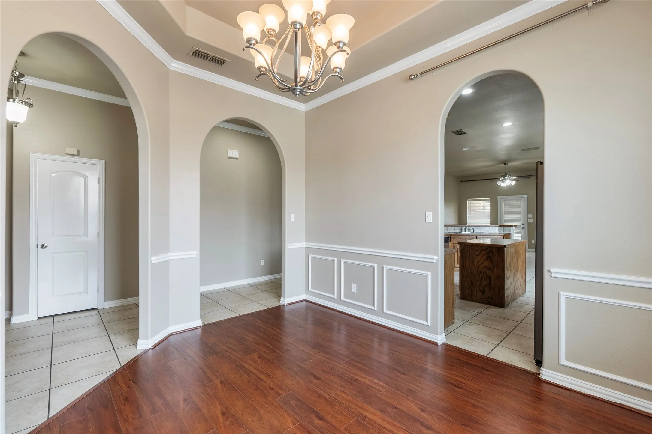 Single Family Residence For Rent in Tarrant County , 8244 Edgepoint Trail, Fort Worth, Texas 76053, 3 Bedroom, 2 Bathroom, 2 Garage spaces, 2,029 Sqft, built in 2007, mls#21307906, Real Estate Agent in Fort Worth, Homes For Rent in Tarrant county, Homes For Rent in Fort Worth, Realtor in Fort Worth Texas, Real Estate Brokerage Independent Realty Texas, Luminita Cordes Realtor