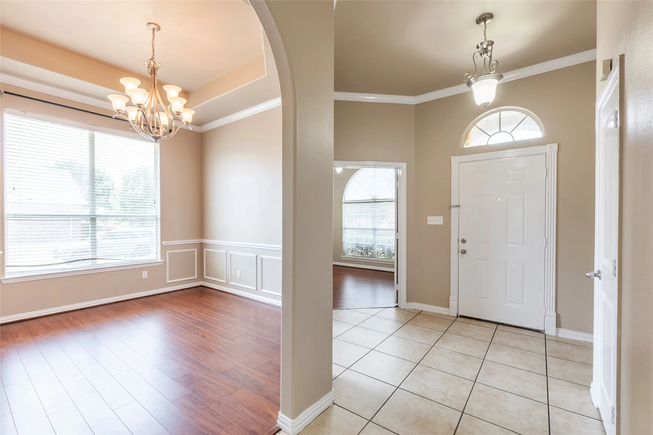 Single Family Residence For Rent in Tarrant County , 8244 Edgepoint Trail, Fort Worth, Texas 76053, 3 Bedroom, 2 Bathroom, 2 Garage spaces, 2,029 Sqft, built in 2007, mls#21307906, Real Estate Agent in Fort Worth, Homes For Rent in Tarrant county, Homes For Rent in Fort Worth, Realtor in Fort Worth Texas, Real Estate Brokerage Independent Realty Texas, Luminita Cordes Realtor