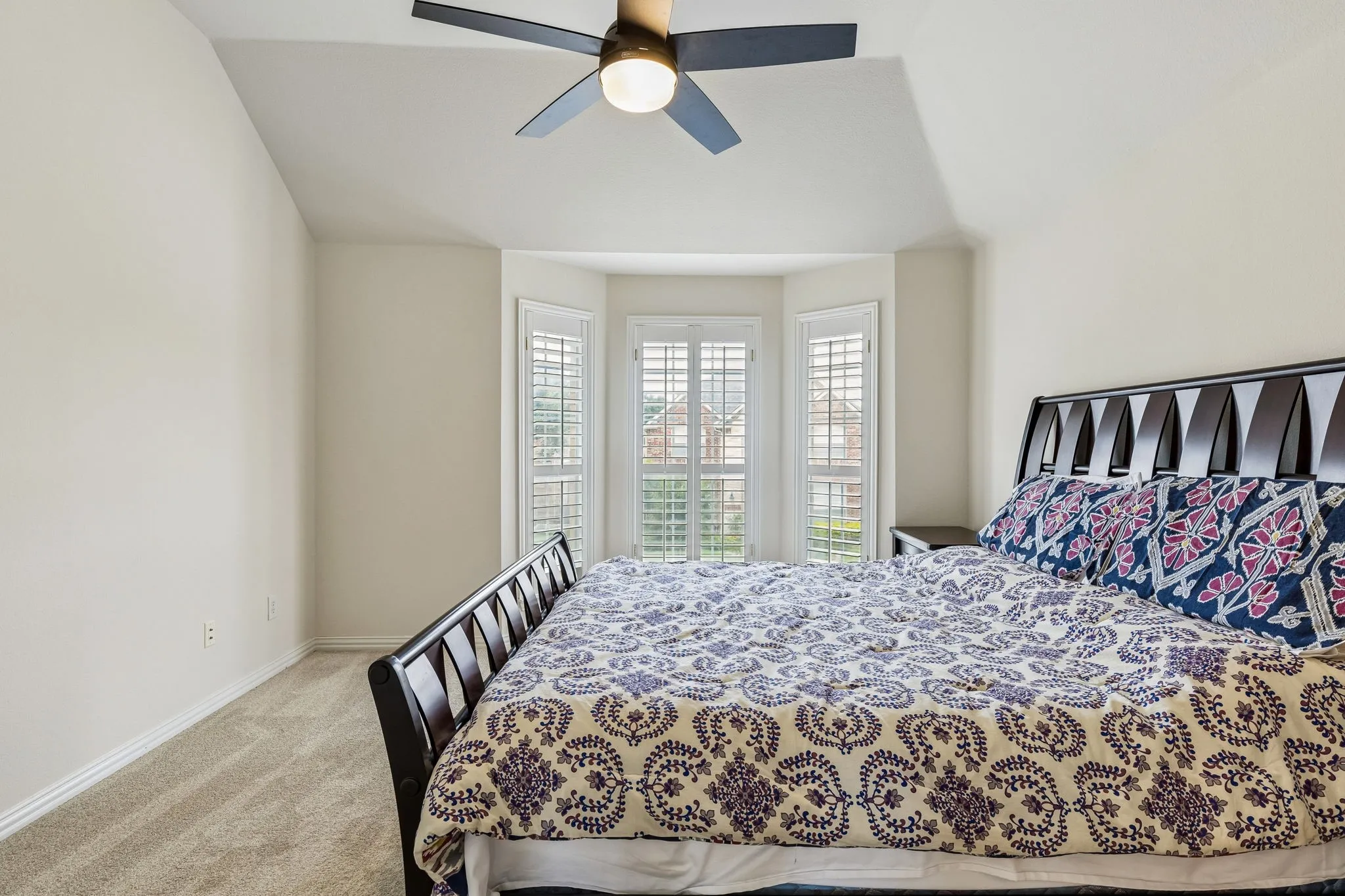 Don't you love the bay window? Whether used as bedrooms, a home office, fitness space, or hobby room, these spacious layout easily accommodates larger furniture while offering plenty of room to relax and unwind.