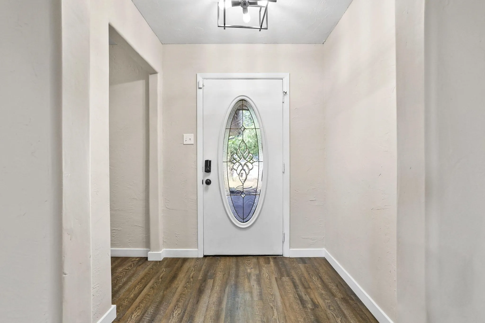 Single Family Residence For Sale in Grayson County , 2715 Regal Drive, Denison, Texas 75020, 3 Bedroom, 2 Bathroom, 2 Garage spaces, 1,617 Sqft, built in 1980, mls#21304559, Real Estate Agent in Denison, Homes For Sale in Grayson county, Homes For Sale in Denison, Realtor in Denison Texas, Real Estate Brokerage Independent Realty Texas, Luminita Cordes Realtor