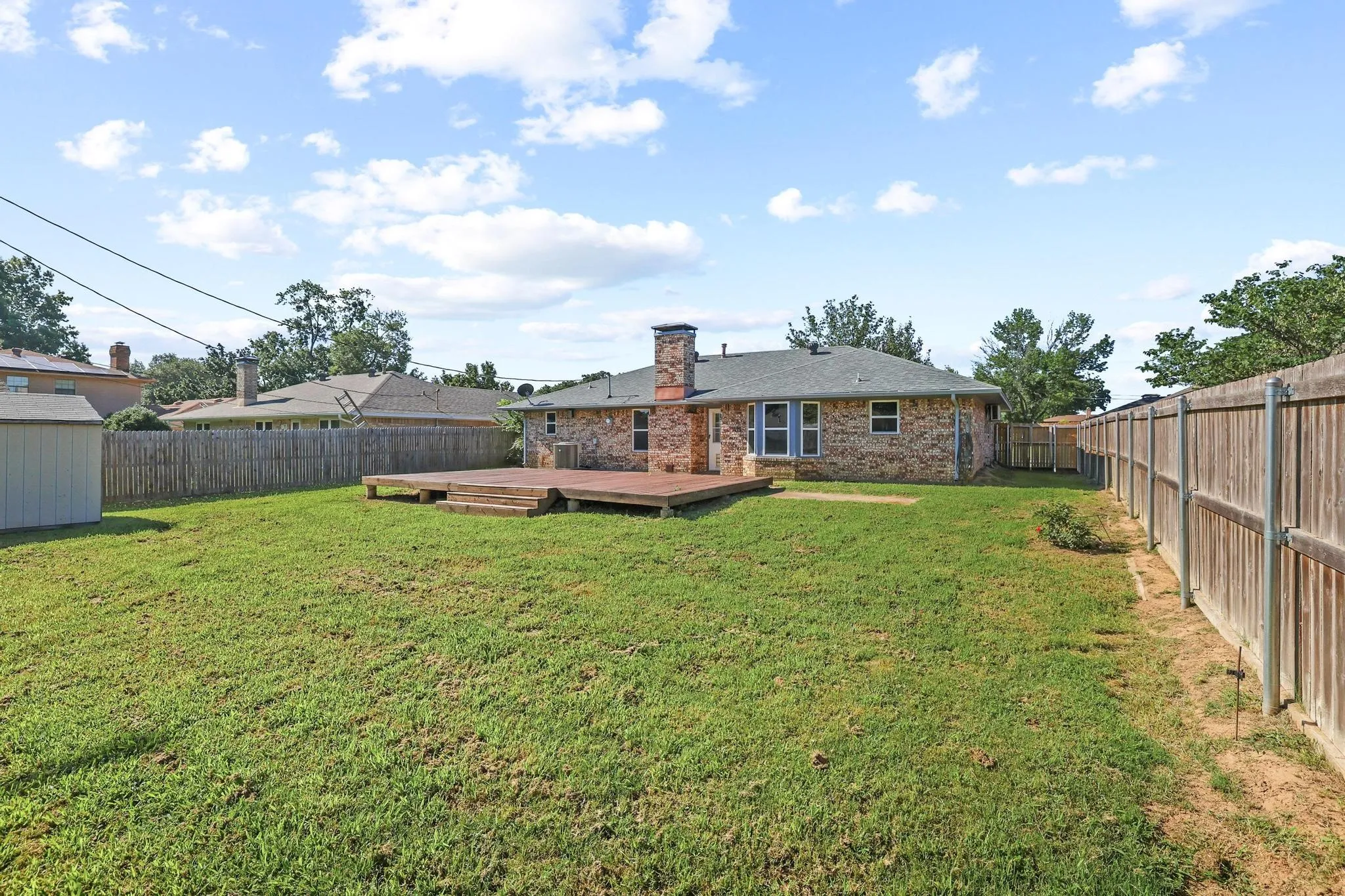 Single Family Residence For Sale in Grayson County , 2715 Regal Drive, Denison, Texas 75020, 3 Bedroom, 2 Bathroom, 2 Garage spaces, 1,617 Sqft, built in 1980, mls#21304559, Real Estate Agent in Denison, Homes For Sale in Grayson county, Homes For Sale in Denison, Realtor in Denison Texas, Real Estate Brokerage Independent Realty Texas, Luminita Cordes Realtor