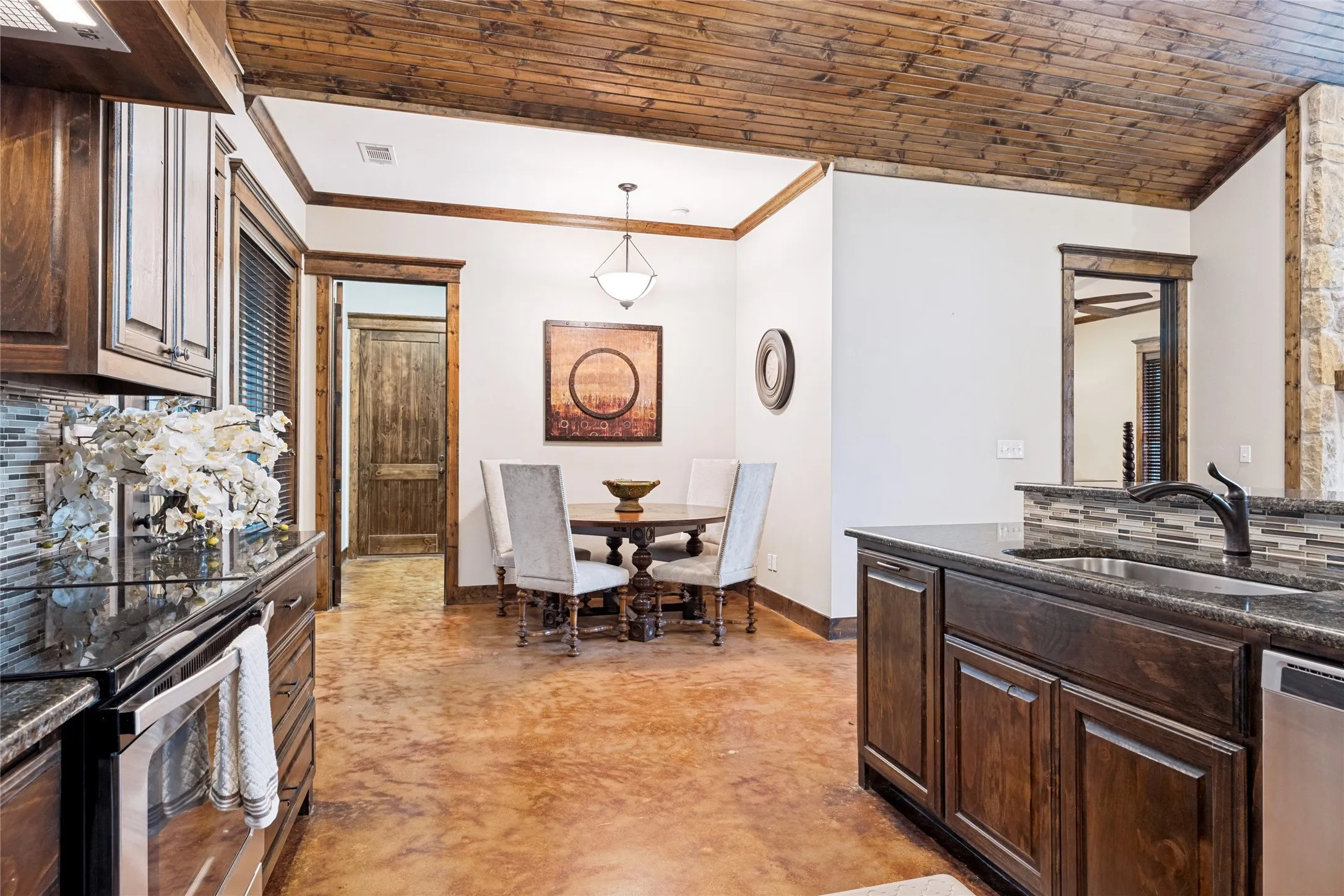 Guest House Kitchen & Dining Area