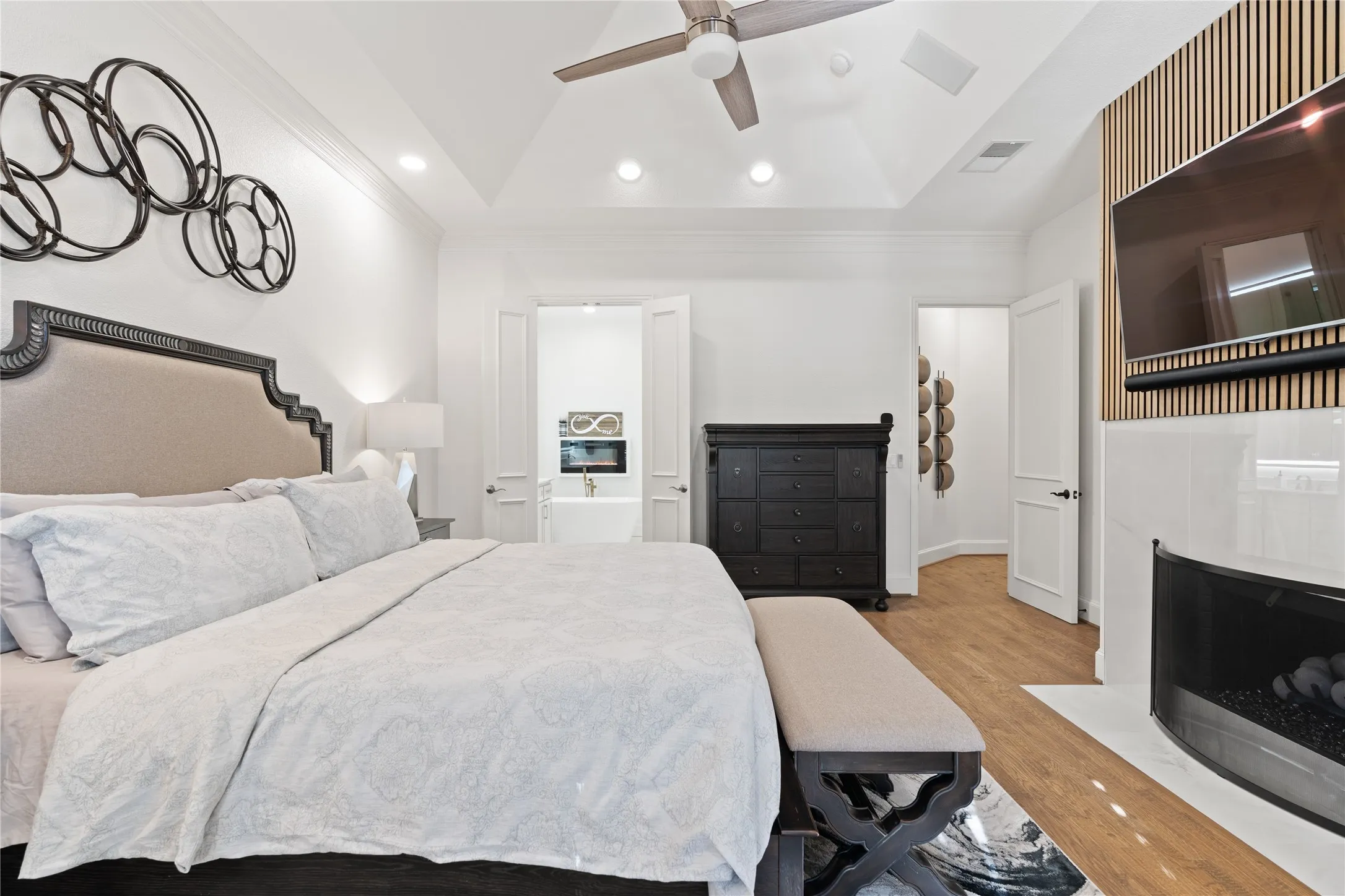Single Family Residence For Rent in Denton County , 5381 Moss Glen Drive, Frisco, Texas 75034, 5 Bedroom, 4 Bathroom, 3 Garage spaces, 3,805 Sqft, built in 2000, mls#21305221, Real Estate Agent in Frisco, Homes For Rent in Denton county, Homes For Rent in Frisco, Realtor in Frisco Texas, Real Estate Brokerage Independent Realty Texas, Luminita Cordes Realtor