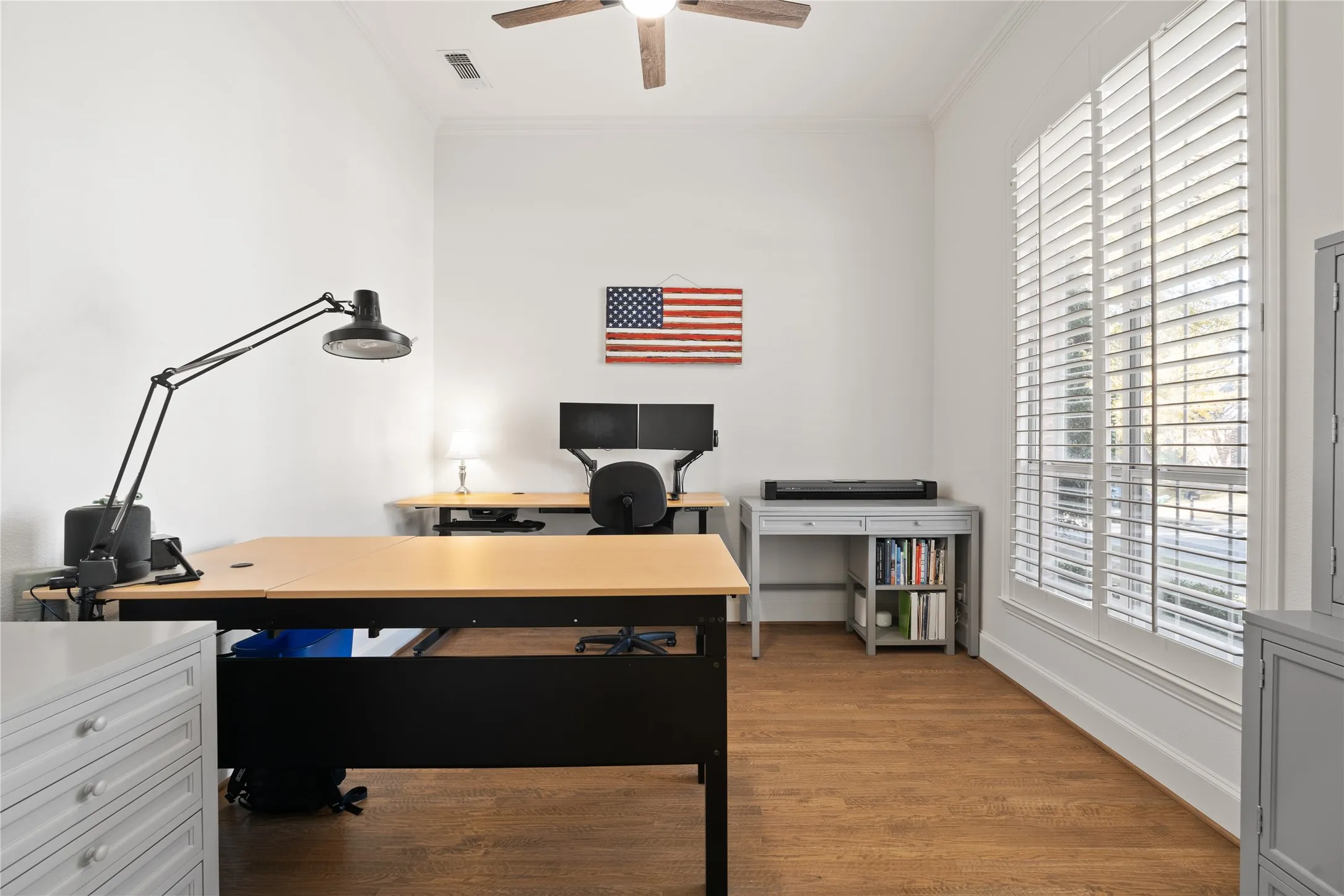 Single Family Residence For Rent in Denton County , 5381 Moss Glen Drive, Frisco, Texas 75034, 5 Bedroom, 4 Bathroom, 3 Garage spaces, 3,805 Sqft, built in 2000, mls#21305221, Real Estate Agent in Frisco, Homes For Rent in Denton county, Homes For Rent in Frisco, Realtor in Frisco Texas, Real Estate Brokerage Independent Realty Texas, Luminita Cordes Realtor