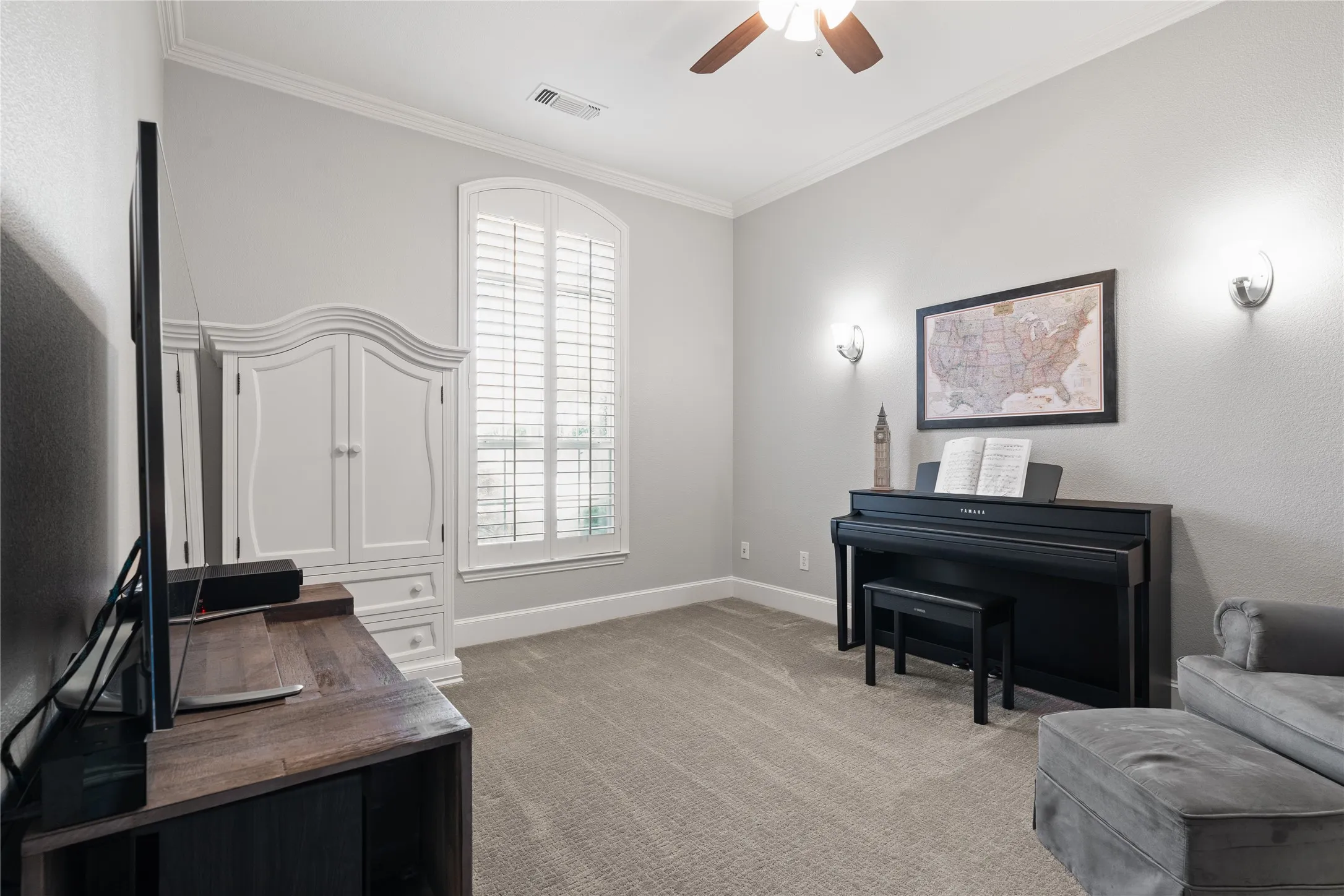 Single Family Residence For Rent in Denton County , 5381 Moss Glen Drive, Frisco, Texas 75034, 5 Bedroom, 4 Bathroom, 3 Garage spaces, 3,805 Sqft, built in 2000, mls#21305221, Real Estate Agent in Frisco, Homes For Rent in Denton county, Homes For Rent in Frisco, Realtor in Frisco Texas, Real Estate Brokerage Independent Realty Texas, Luminita Cordes Realtor