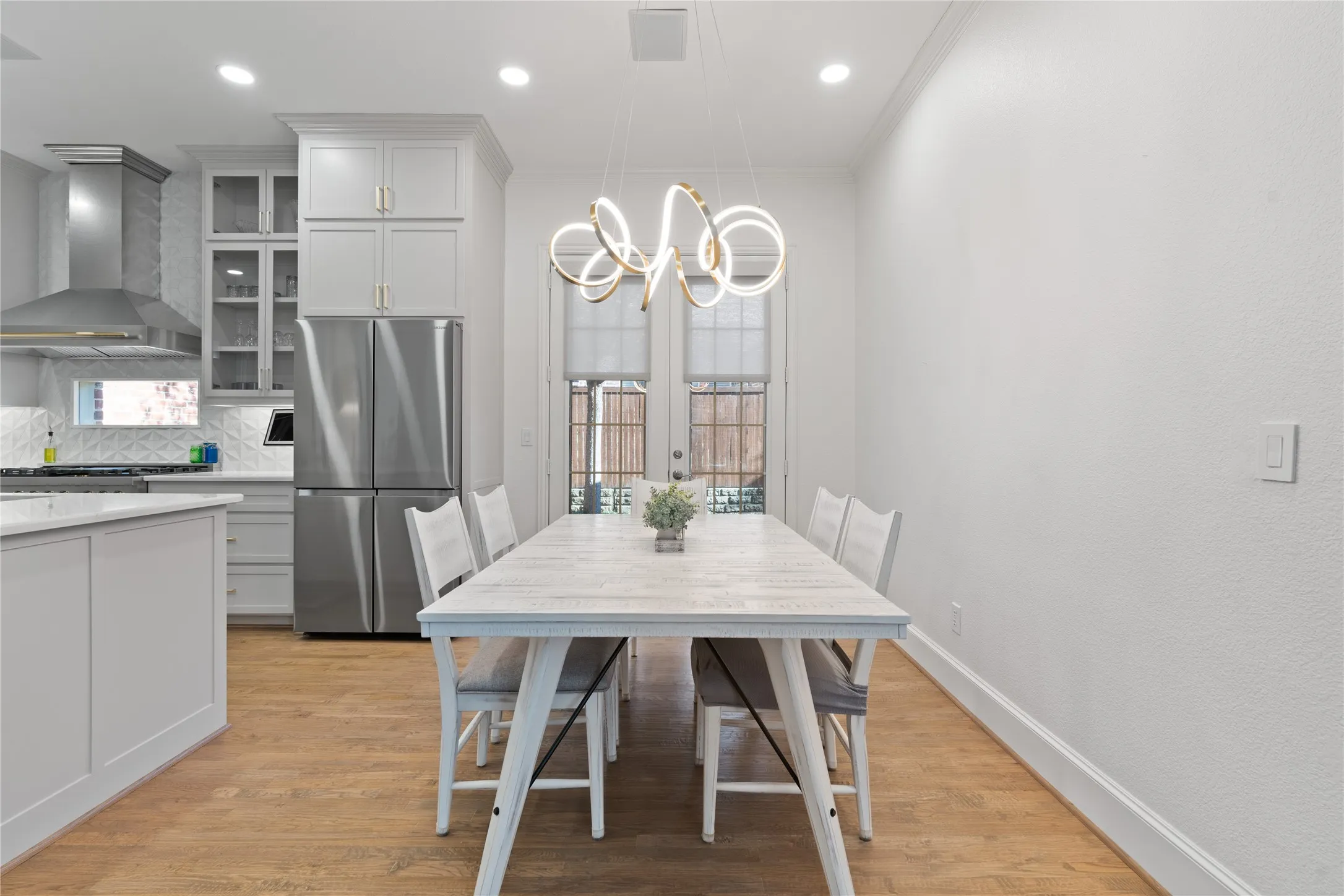 Single Family Residence For Rent in Denton County , 5381 Moss Glen Drive, Frisco, Texas 75034, 5 Bedroom, 4 Bathroom, 3 Garage spaces, 3,805 Sqft, built in 2000, mls#21305221, Real Estate Agent in Frisco, Homes For Rent in Denton county, Homes For Rent in Frisco, Realtor in Frisco Texas, Real Estate Brokerage Independent Realty Texas, Luminita Cordes Realtor