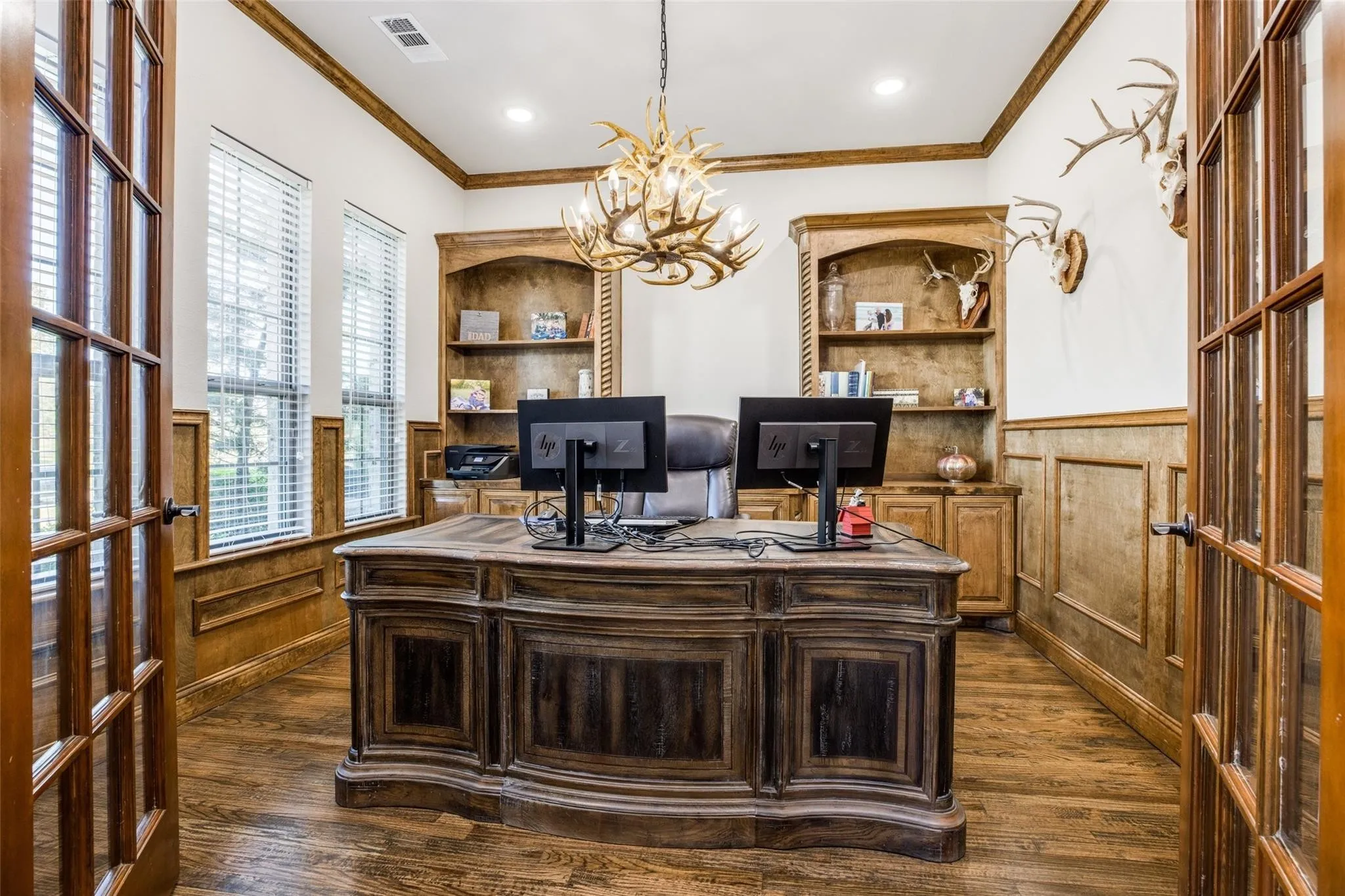Single Family Residence For Sale in Collin County , 3037 Crossing Drive, Anna, Texas 75409, 4 Bedroom, 4 Bathroom, 3 Garage spaces, 3,977 Sqft, built in 2019, mls#21302539, Real Estate Agent in Anna, Homes For Sale in Collin county, Homes For Sale in Anna, Realtor in Anna Texas, Real Estate Brokerage Independent Realty Texas, Luminita Cordes Realtor