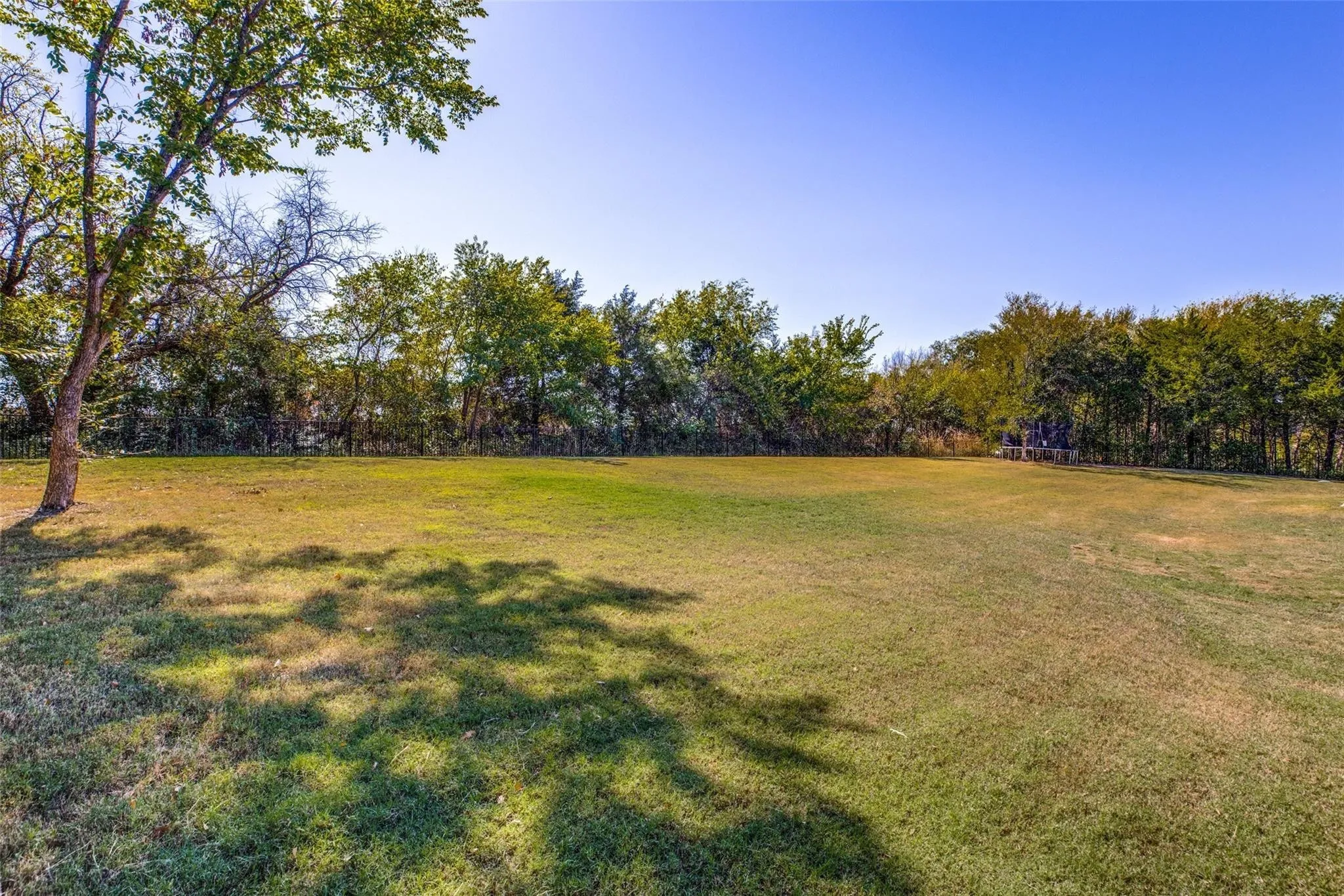 Single Family Residence For Sale in Collin County , 3037 Crossing Drive, Anna, Texas 75409, 4 Bedroom, 4 Bathroom, 3 Garage spaces, 3,977 Sqft, built in 2019, mls#21302539, Real Estate Agent in Anna, Homes For Sale in Collin county, Homes For Sale in Anna, Realtor in Anna Texas, Real Estate Brokerage Independent Realty Texas, Luminita Cordes Realtor