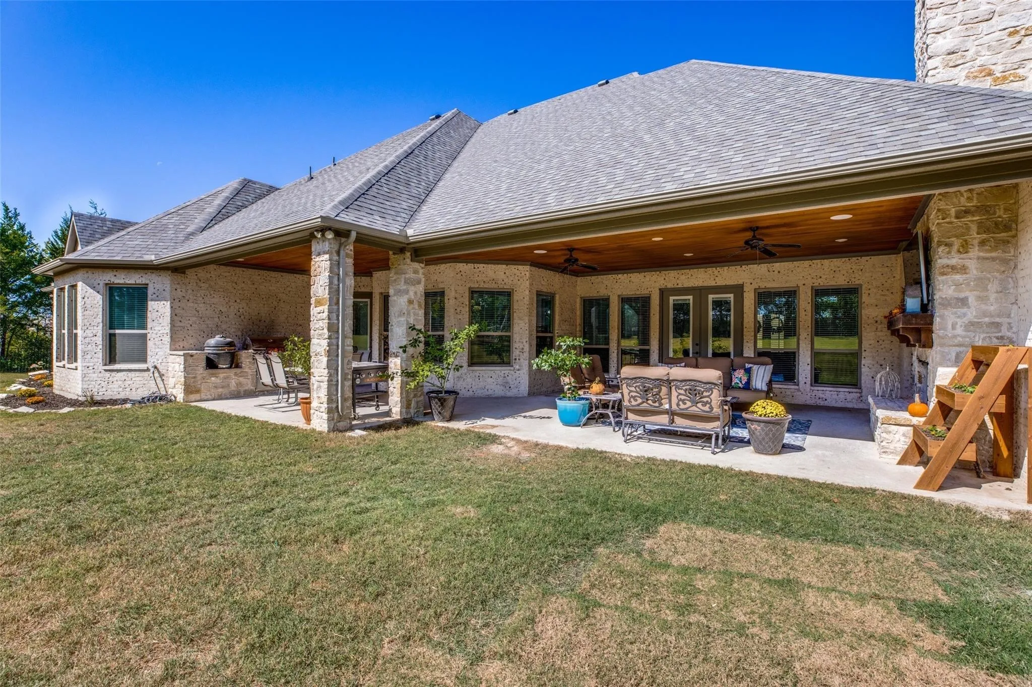 Single Family Residence For Sale in Collin County , 3037 Crossing Drive, Anna, Texas 75409, 4 Bedroom, 4 Bathroom, 3 Garage spaces, 3,977 Sqft, built in 2019, mls#21302539, Real Estate Agent in Anna, Homes For Sale in Collin county, Homes For Sale in Anna, Realtor in Anna Texas, Real Estate Brokerage Independent Realty Texas, Luminita Cordes Realtor