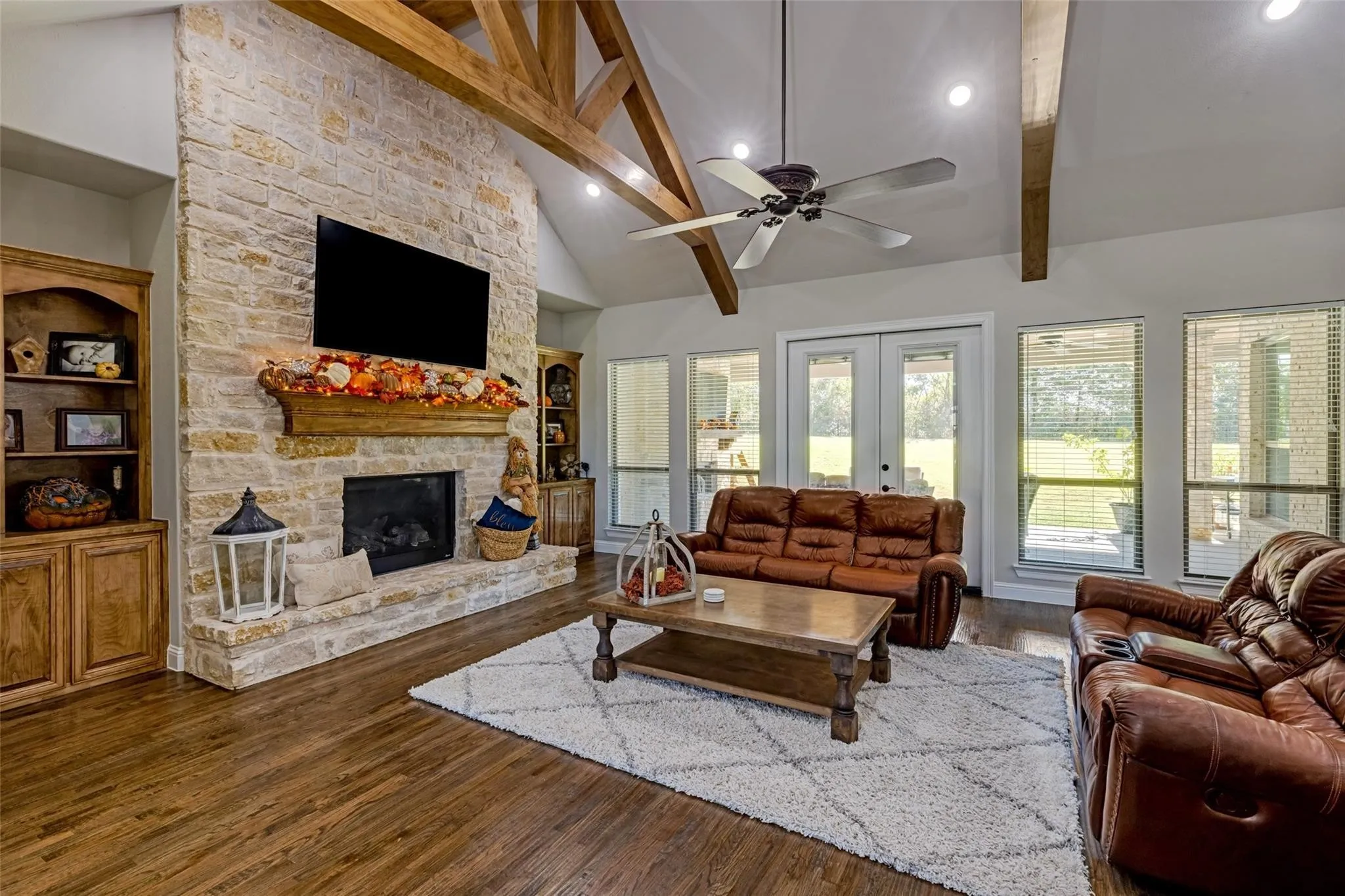 Single Family Residence For Sale in Collin County , 3037 Crossing Drive, Anna, Texas 75409, 4 Bedroom, 4 Bathroom, 3 Garage spaces, 3,977 Sqft, built in 2019, mls#21302539, Real Estate Agent in Anna, Homes For Sale in Collin county, Homes For Sale in Anna, Realtor in Anna Texas, Real Estate Brokerage Independent Realty Texas, Luminita Cordes Realtor