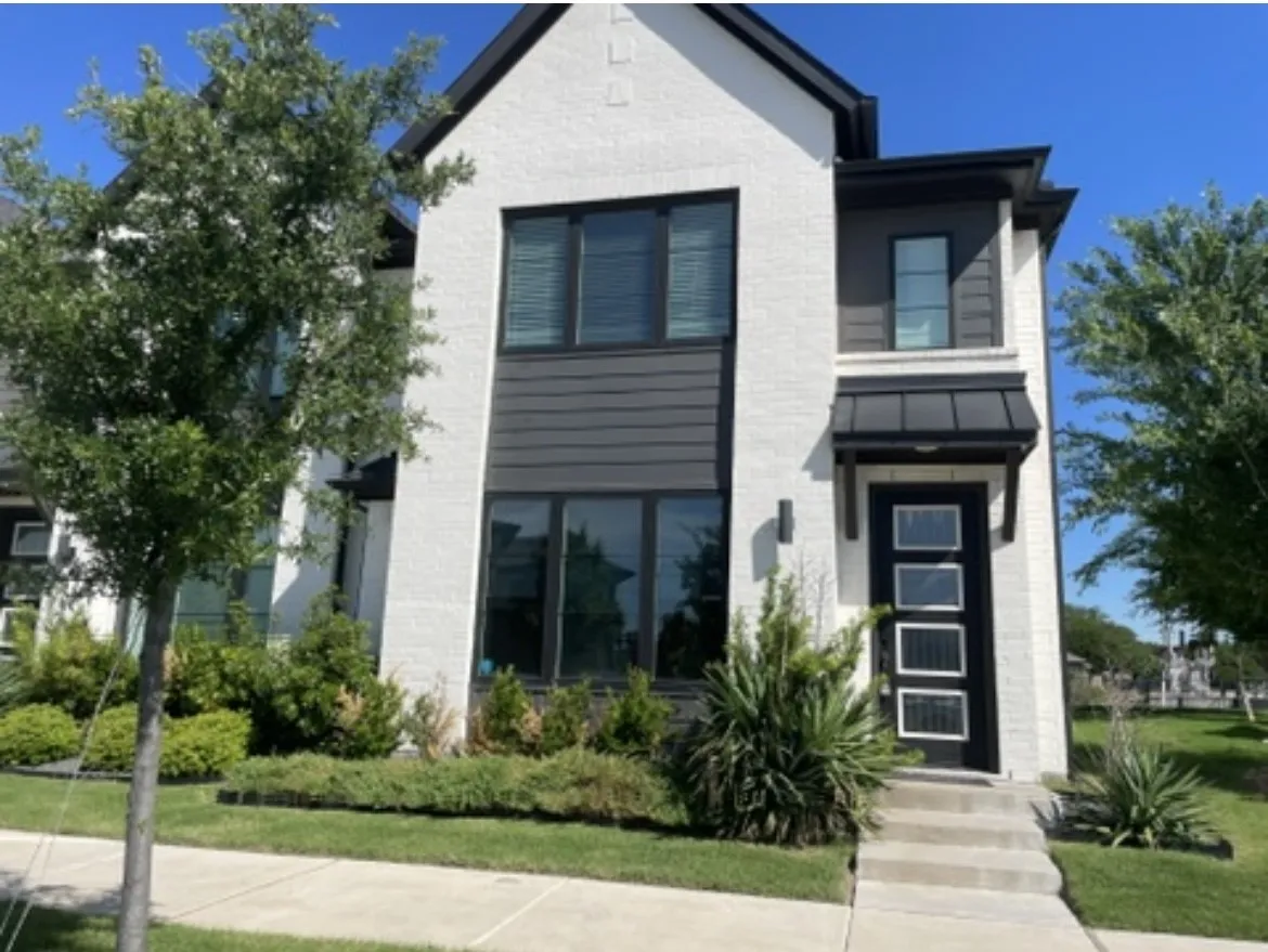 Townhouse For Rent in Tarrant County , 7569 Reis Lane, North Richland Hills, Texas 76182, 3 Bedroom, 3 Bathroom, 2 Garage spaces, 1,816 Sqft, built in 2021, mls#21307872, Real Estate Agent in North Richland Hills, Homes For Rent in Tarrant county, Homes For Rent in North Richland Hills, Realtor in North Richland Hills Texas, Real Estate Brokerage Independent Realty Texas, Luminita Cordes Realtor