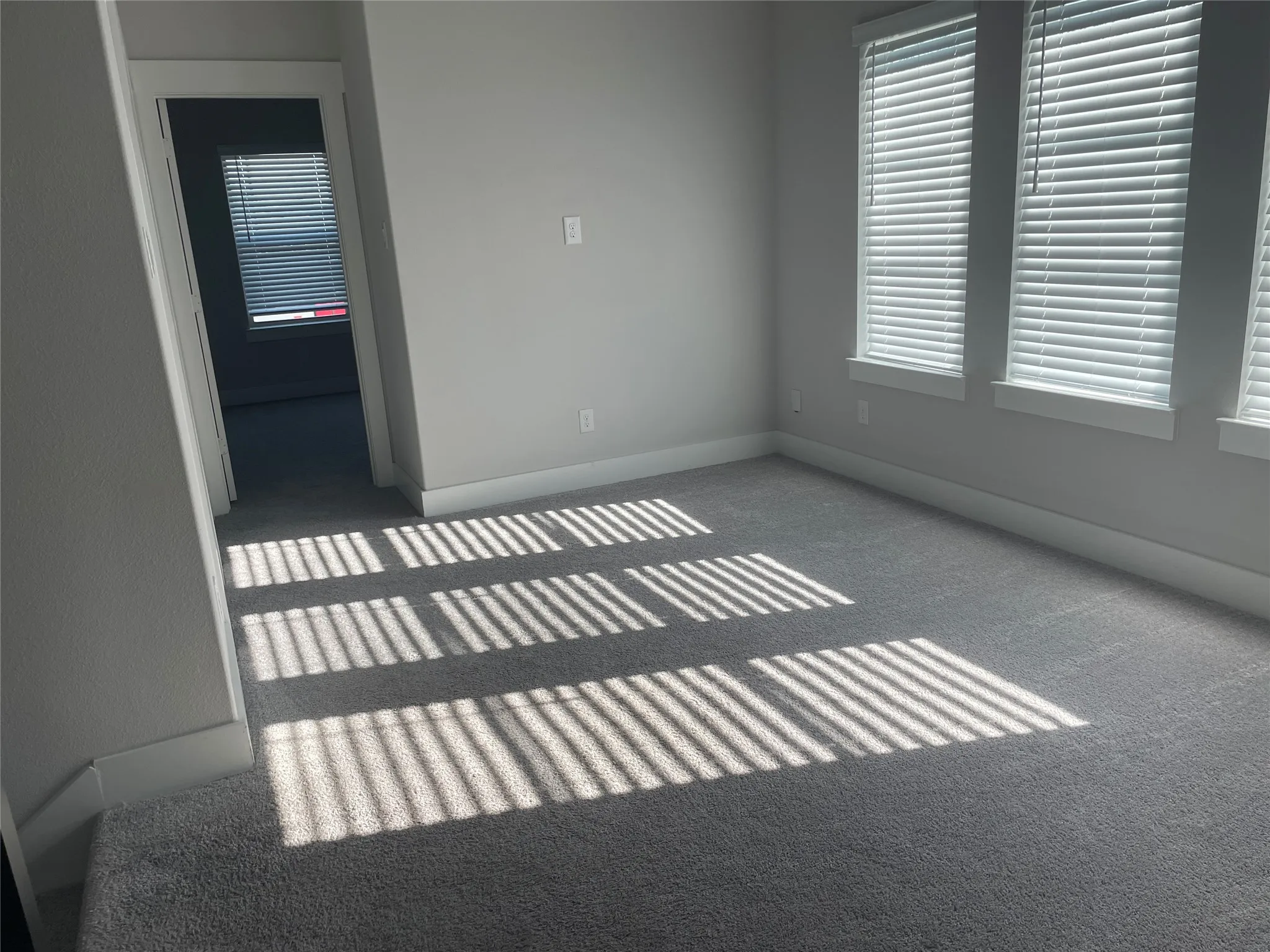 Townhouse For Rent in Tarrant County , 7569 Reis Lane, North Richland Hills, Texas 76182, 3 Bedroom, 3 Bathroom, 2 Garage spaces, 1,816 Sqft, built in 2021, mls#21307872, Real Estate Agent in North Richland Hills, Homes For Rent in Tarrant county, Homes For Rent in North Richland Hills, Realtor in North Richland Hills Texas, Real Estate Brokerage Independent Realty Texas, Luminita Cordes Realtor