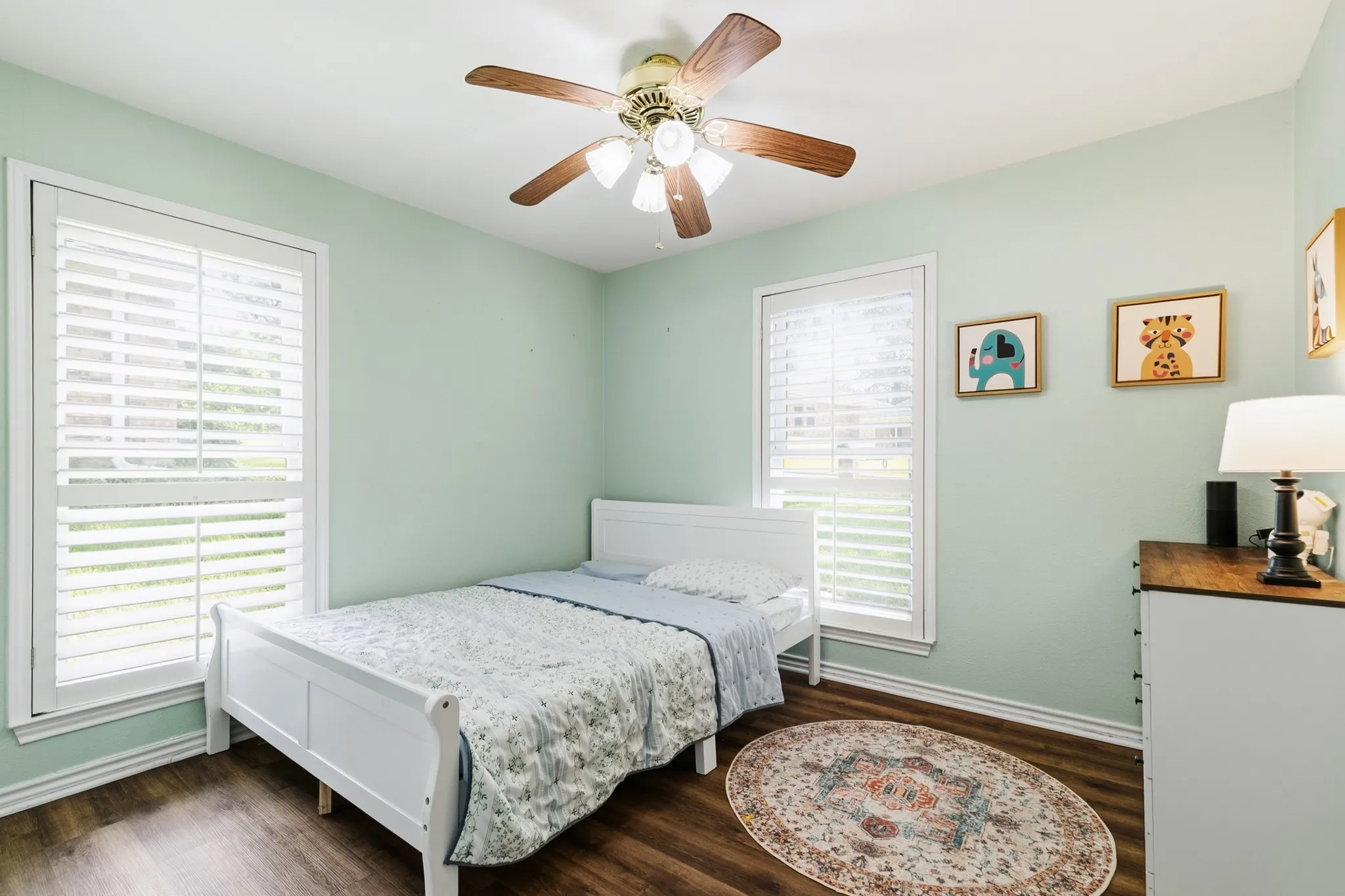 Single Family Residence For Sale in Rockwall County , 109 Crestwood Drive, Rockwall, Texas 75087, 3 Bedroom, 3 Bathroom, 2 Garage spaces, 1,817 Sqft, built in 1983, mls#21303345, Real Estate Agent in Rockwall, Homes For Sale in Rockwall county, Homes For Sale in Rockwall, Realtor in Rockwall Texas, Real Estate Brokerage Independent Realty Texas, Luminita Cordes Realtor