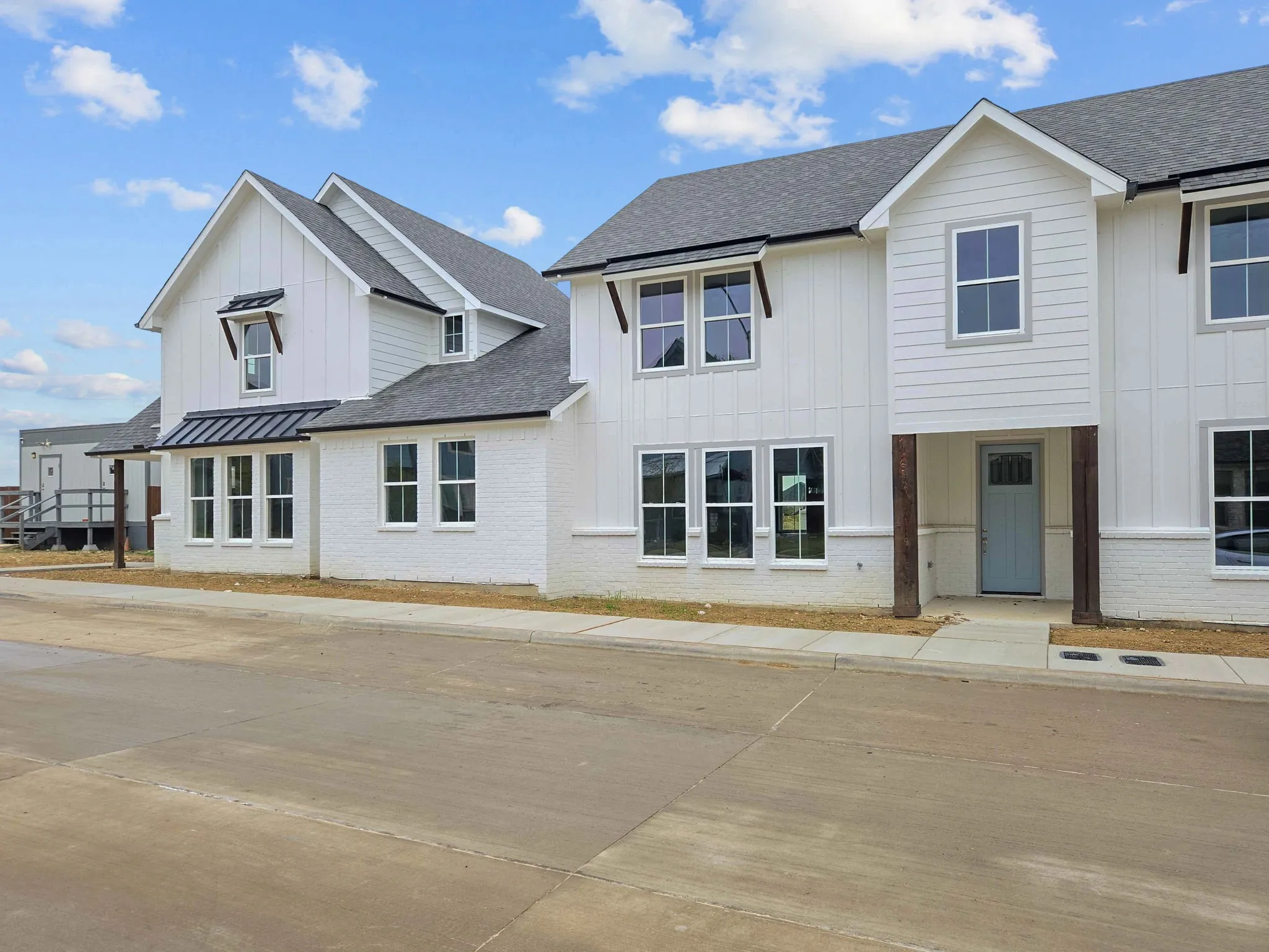 Townhouse For Sale in Tarrant County , 9616 Thorncrown Lane, Fort Worth, Texas 76179, 3 Bedrooms, 3 Bathrooms, 2 Garage spaces, 1,907 Sqft, built in 2026, Price $337,900, mls#21307953, Real Estate Agent in Fort Worth, Homes For Sale in Tarrant county, Homes For Sale in Fort Worth, Realtor in Fort Worth Texas, Real Estate Brokerage Independent Realty Texas, Luminita Cordes Realtor