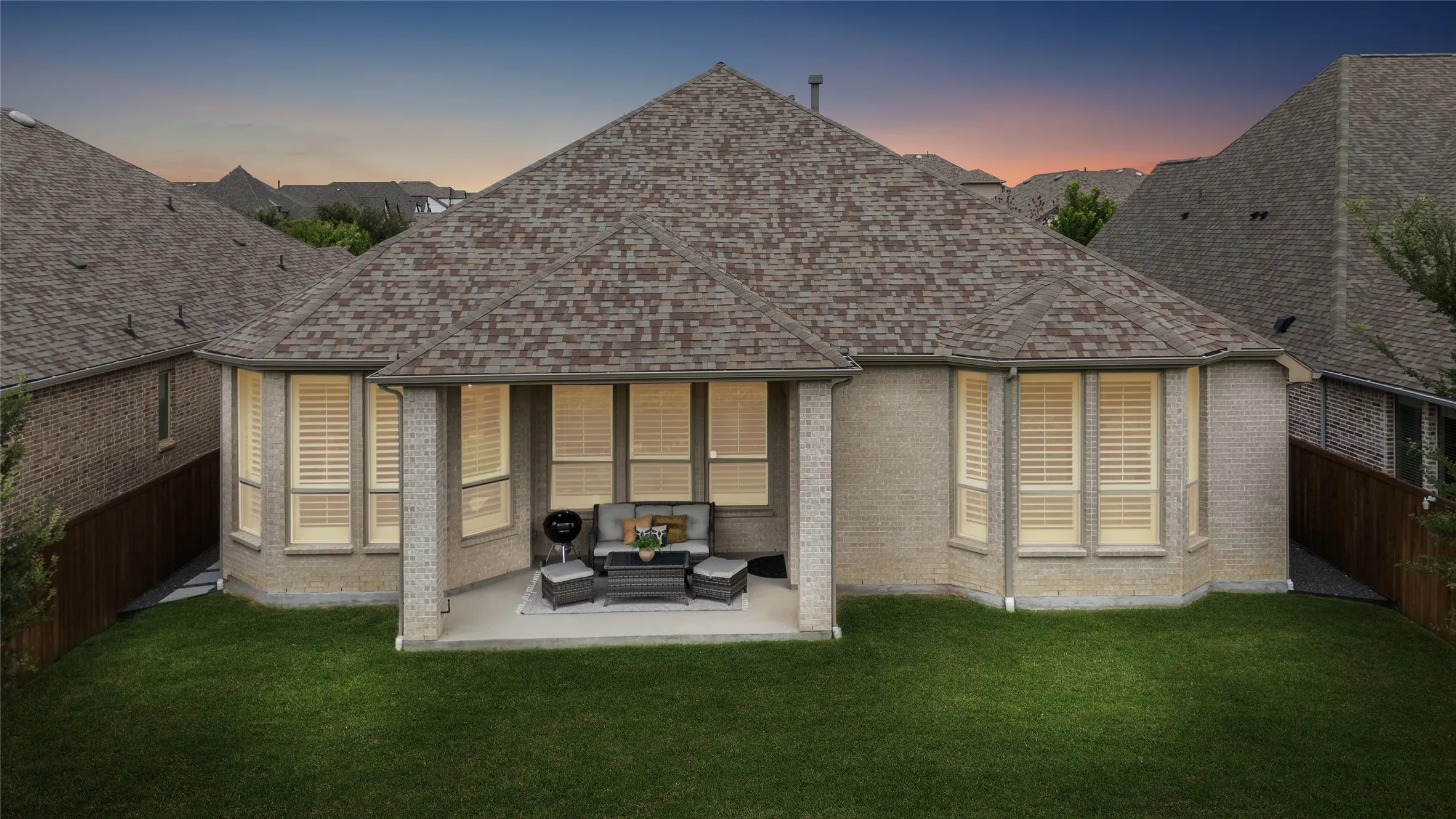 Single Family Residence For Sale in Denton County , 1104 Bluestem Drive, Aubrey, Texas 76227, 3 Bedroom, 4 Bathroom, 3 Garage spaces, 2,720 Sqft, built in 2020, mls#21299940, Real Estate Agent in Aubrey, Homes For Sale in Denton county, Homes For Sale in Aubrey, Realtor in Aubrey Texas, Real Estate Brokerage Independent Realty Texas, Luminita Cordes Realtor