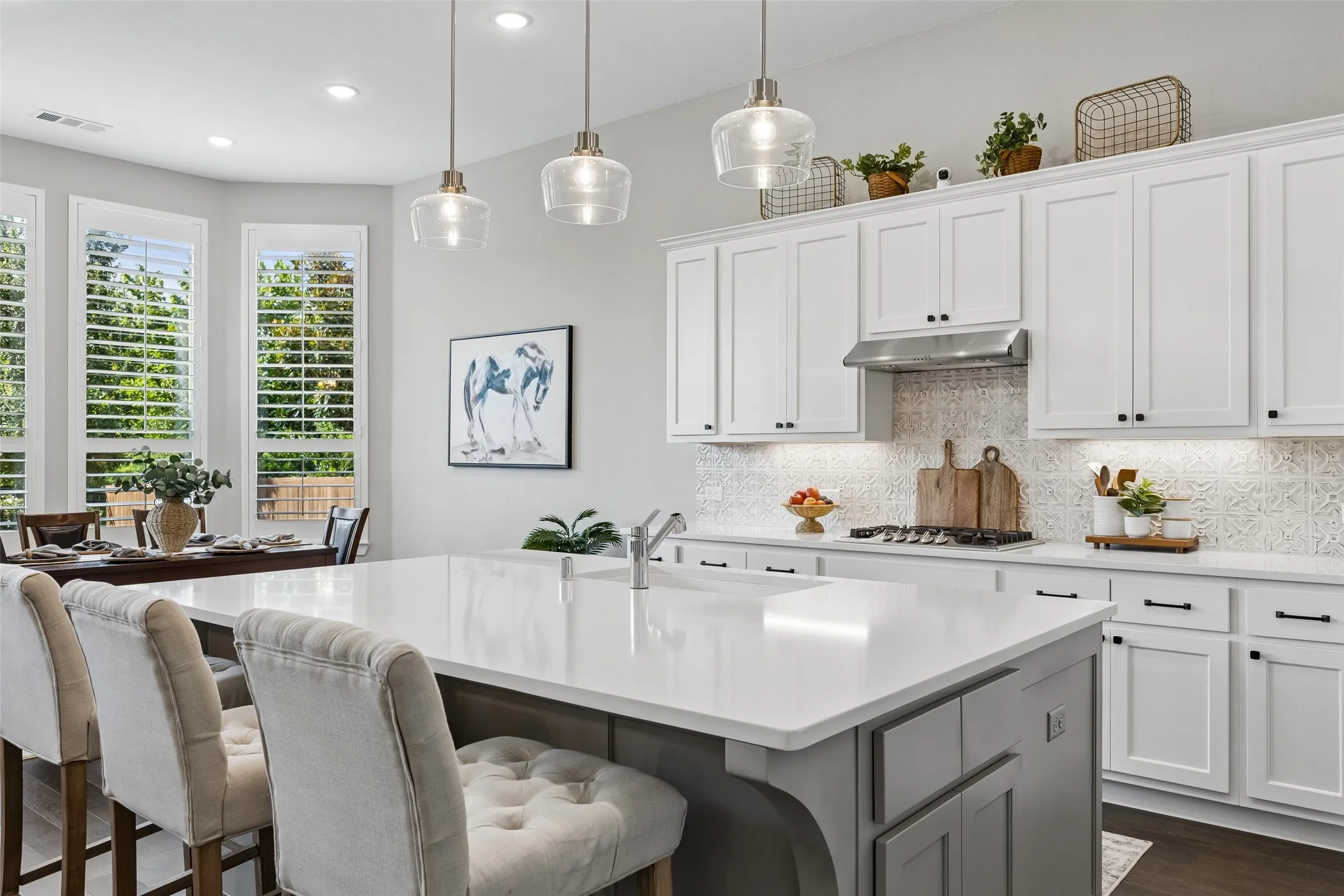 Single Family Residence For Sale in Denton County , 1104 Bluestem Drive, Aubrey, Texas 76227, 3 Bedroom, 4 Bathroom, 3 Garage spaces, 2,720 Sqft, built in 2020, mls#21299940, Real Estate Agent in Aubrey, Homes For Sale in Denton county, Homes For Sale in Aubrey, Realtor in Aubrey Texas, Real Estate Brokerage Independent Realty Texas, Luminita Cordes Realtor